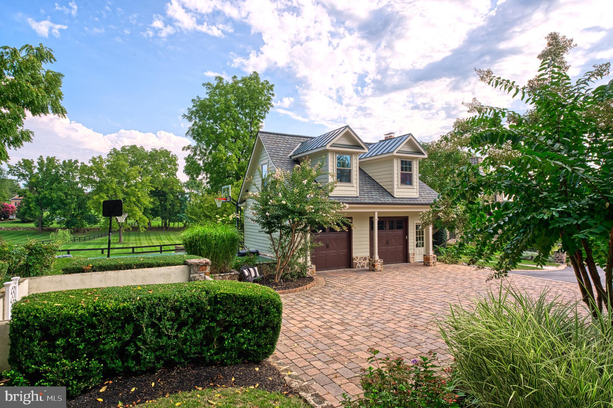 BEACON HILL - Residential