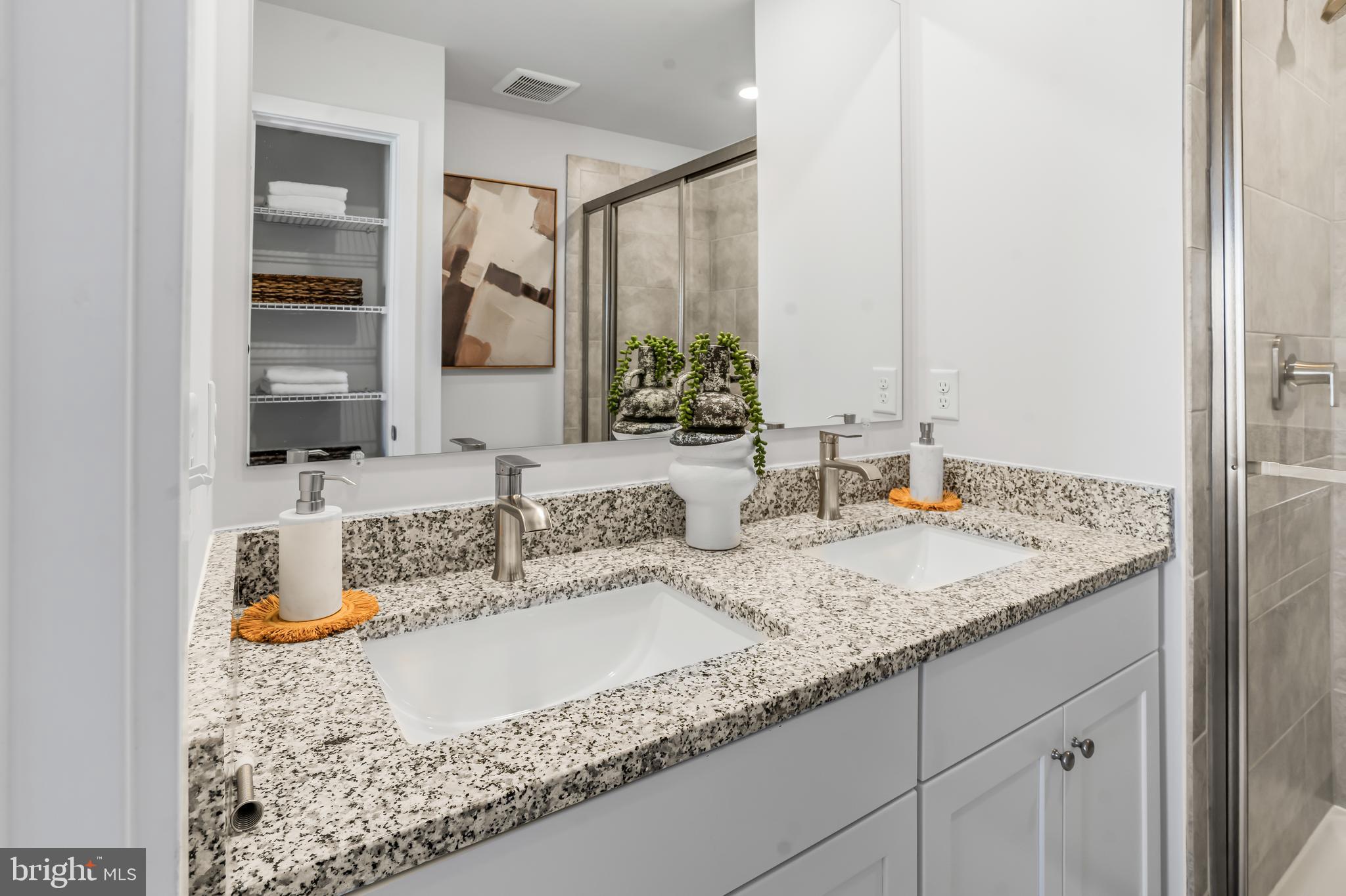 ST CHARLES - Residential