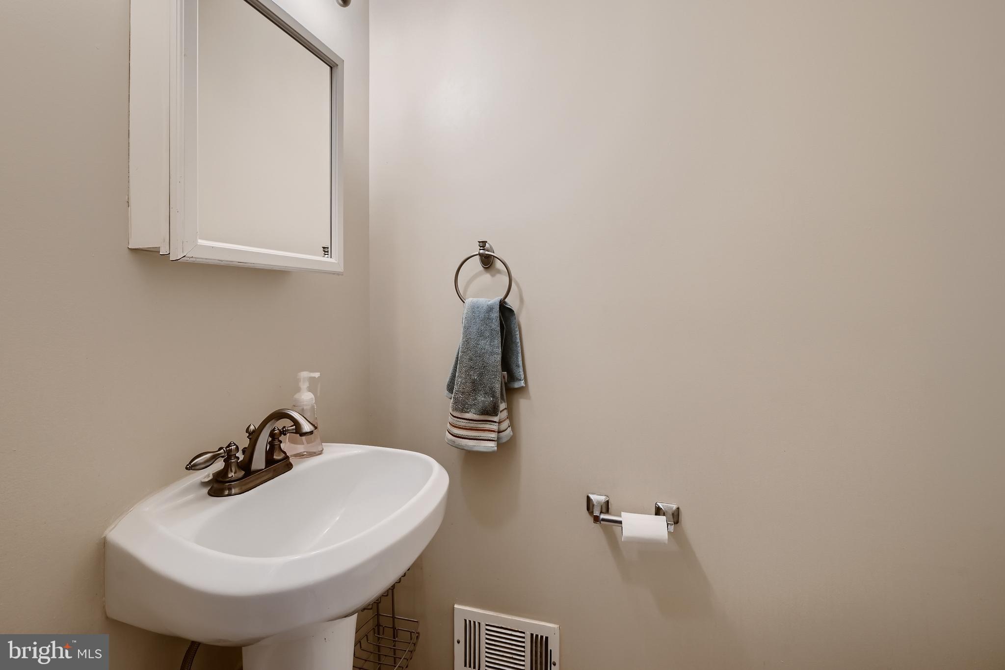 WASHINGTON VILLAGE - Residential