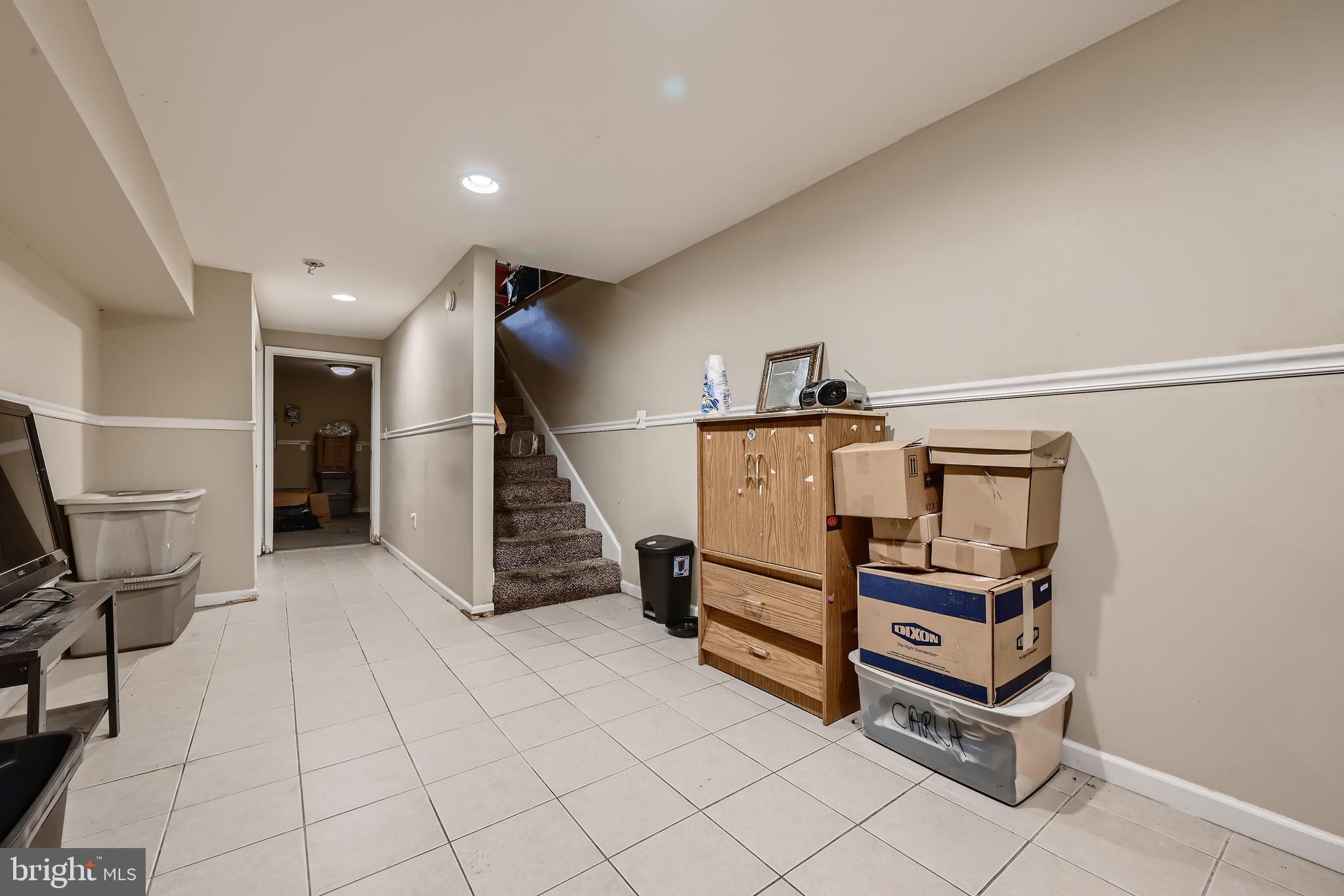 WASHINGTON VILLAGE - Residential