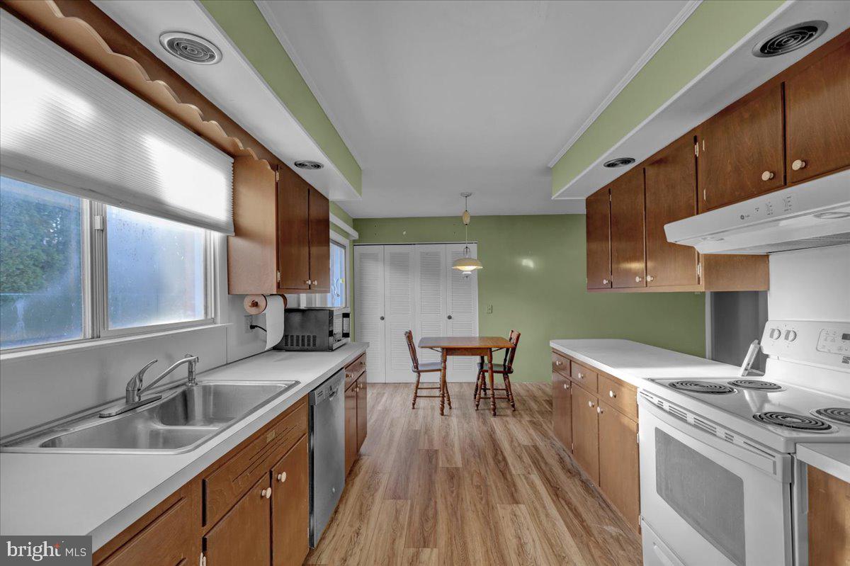 WHITFIELD - Residential