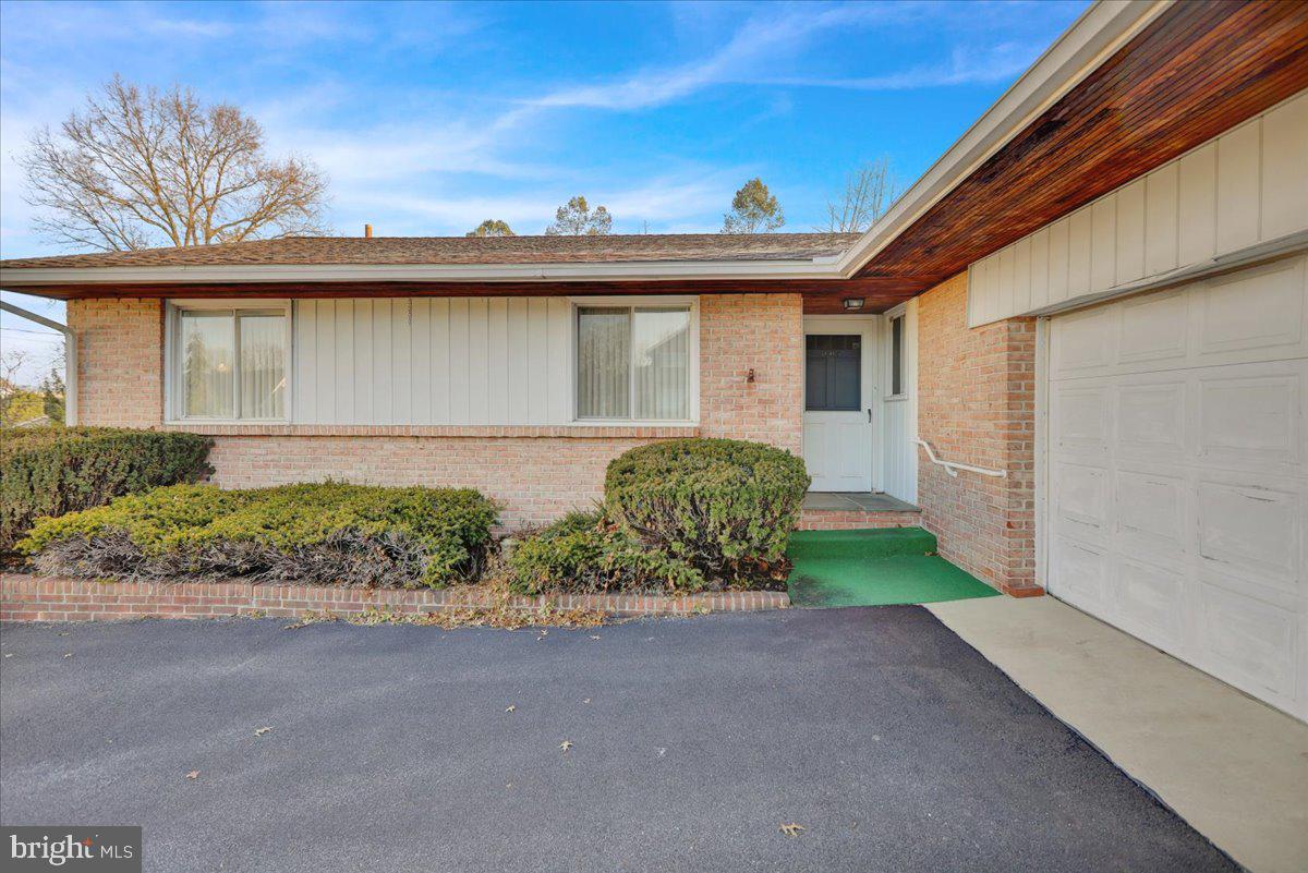 WHITFIELD - Residential