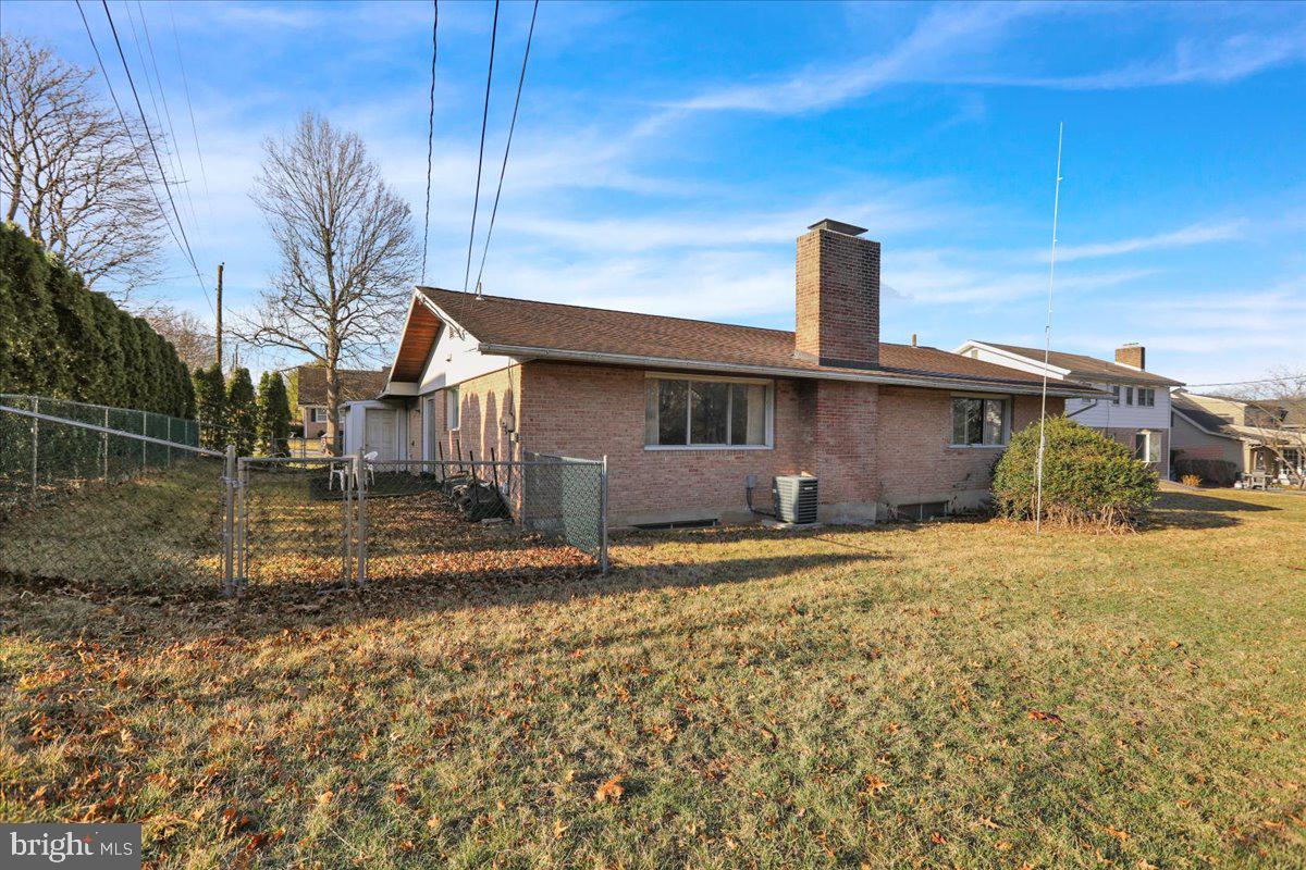 WHITFIELD - Residential