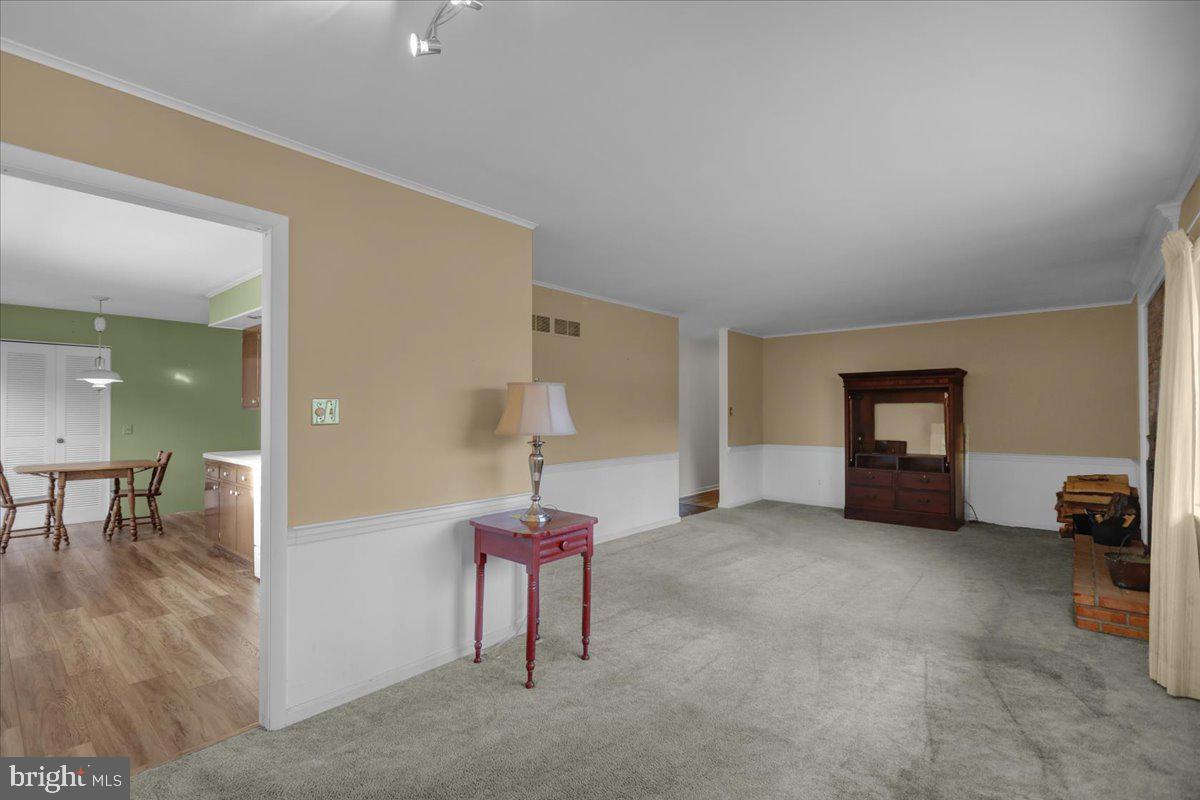 WHITFIELD - Residential