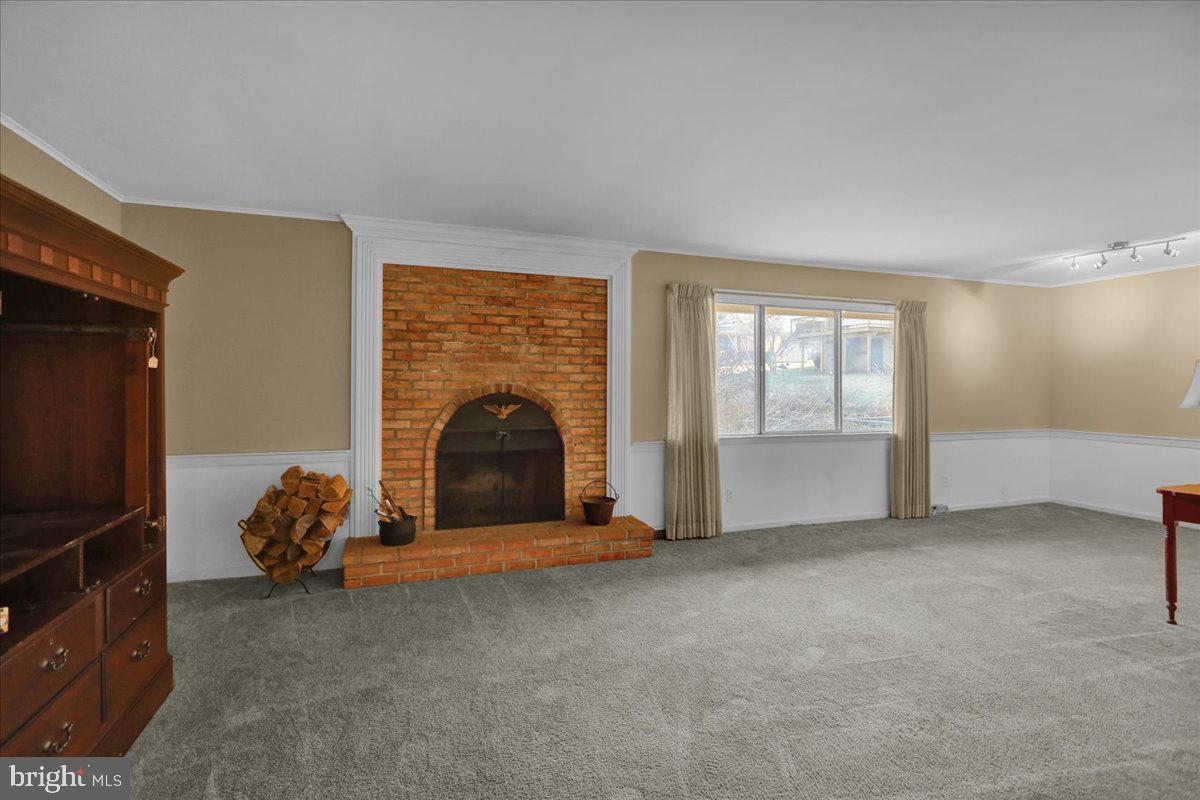 WHITFIELD - Residential