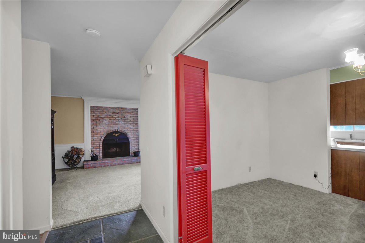 WHITFIELD - Residential