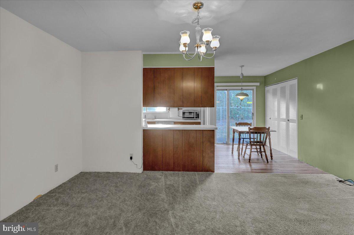 WHITFIELD - Residential