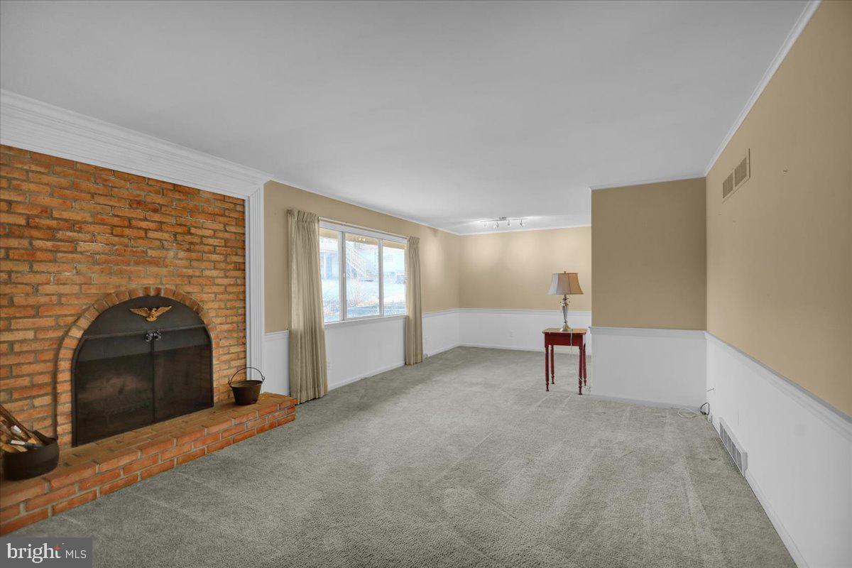 WHITFIELD - Residential