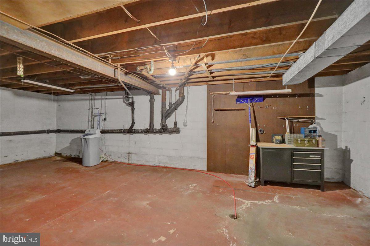 WHITFIELD - Residential