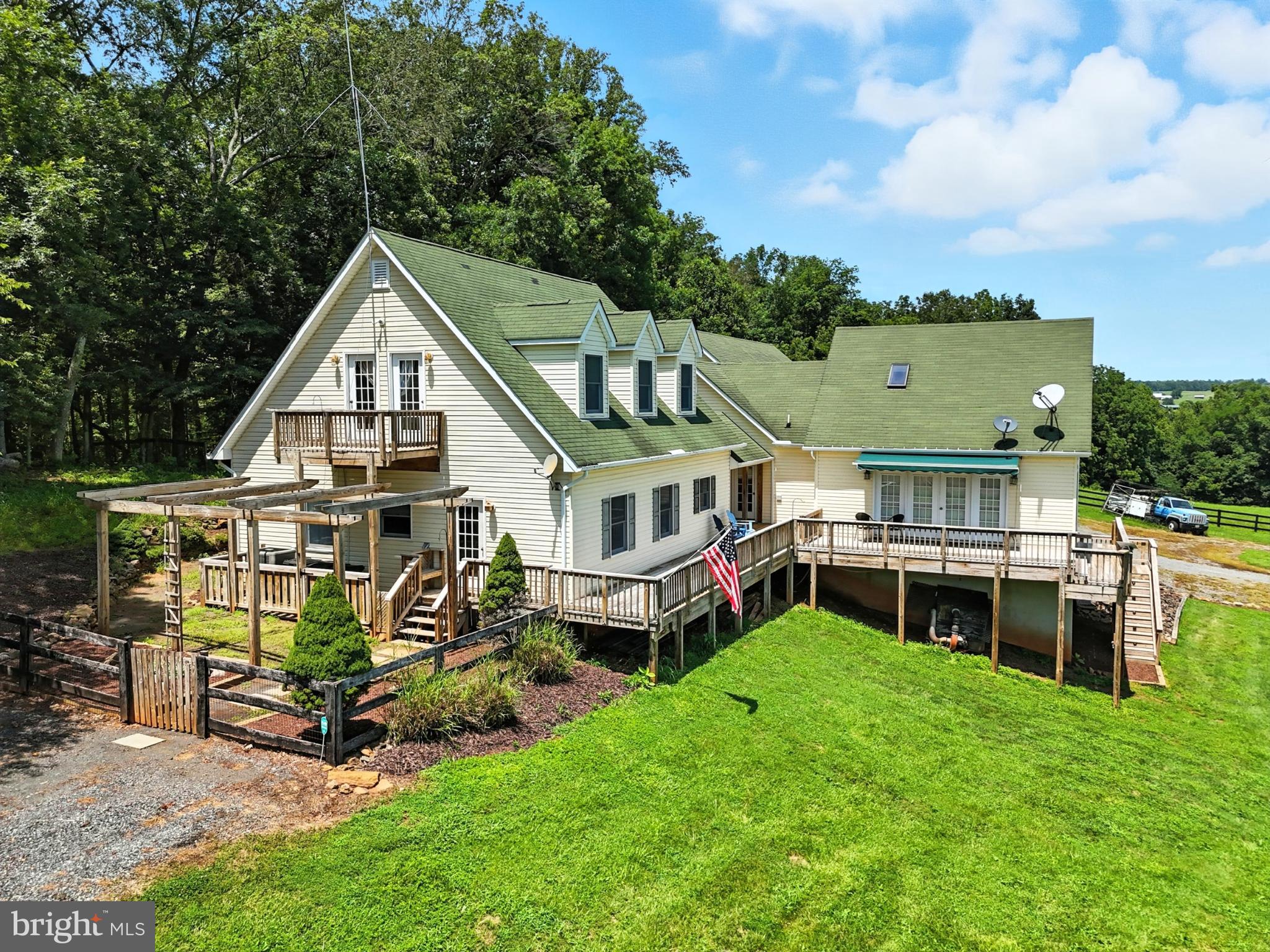 8260 RIVER HILLS LANE