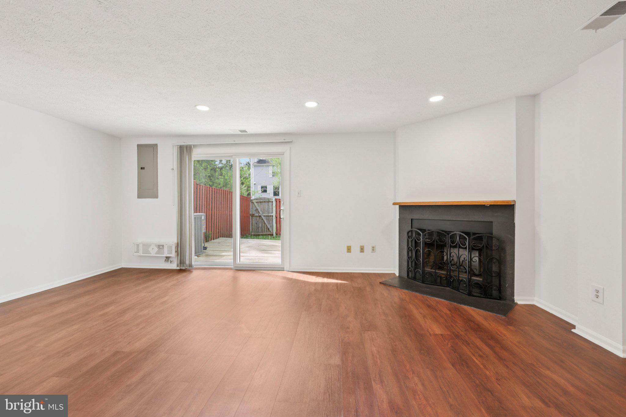 STONE CROSSING - Residential