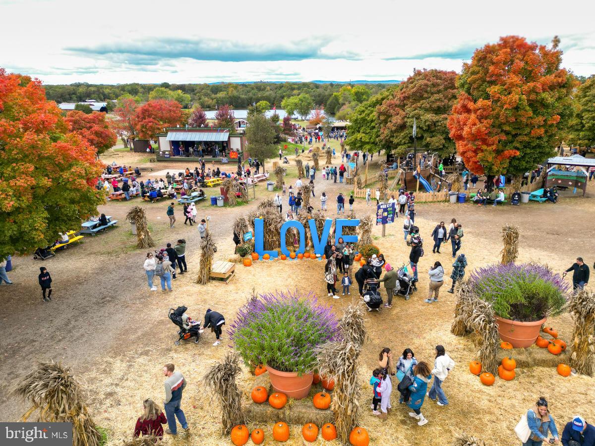 STONE CROSSING - Residential