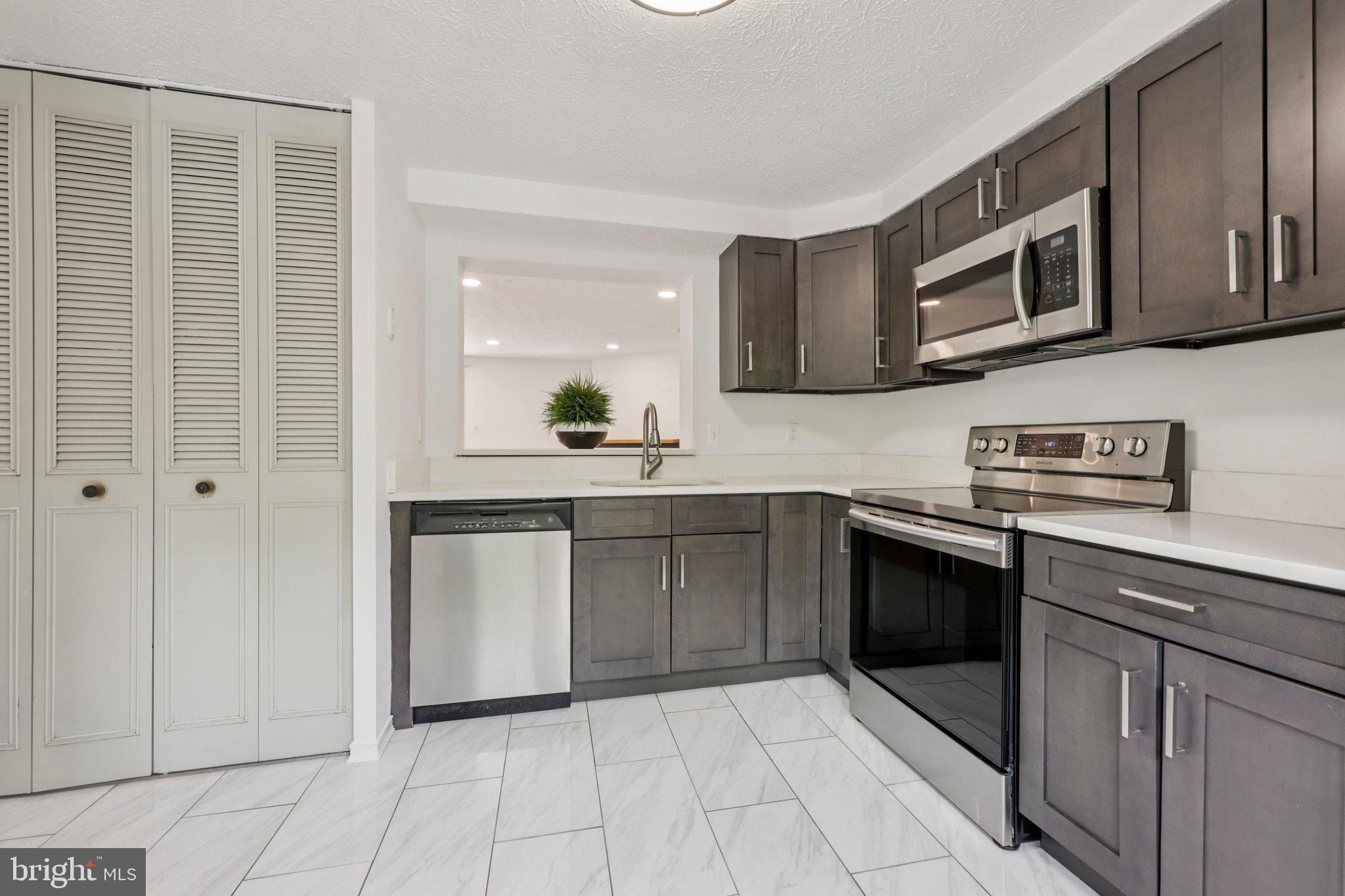 STONE CROSSING - Residential