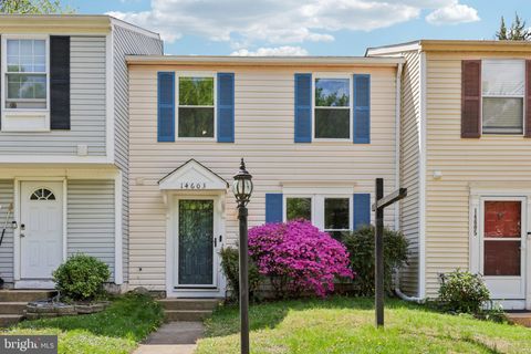 Photo of 14603 Cheverly Court, CENTREVILLE, VA 20120 (MLS # VAFX2297916)
