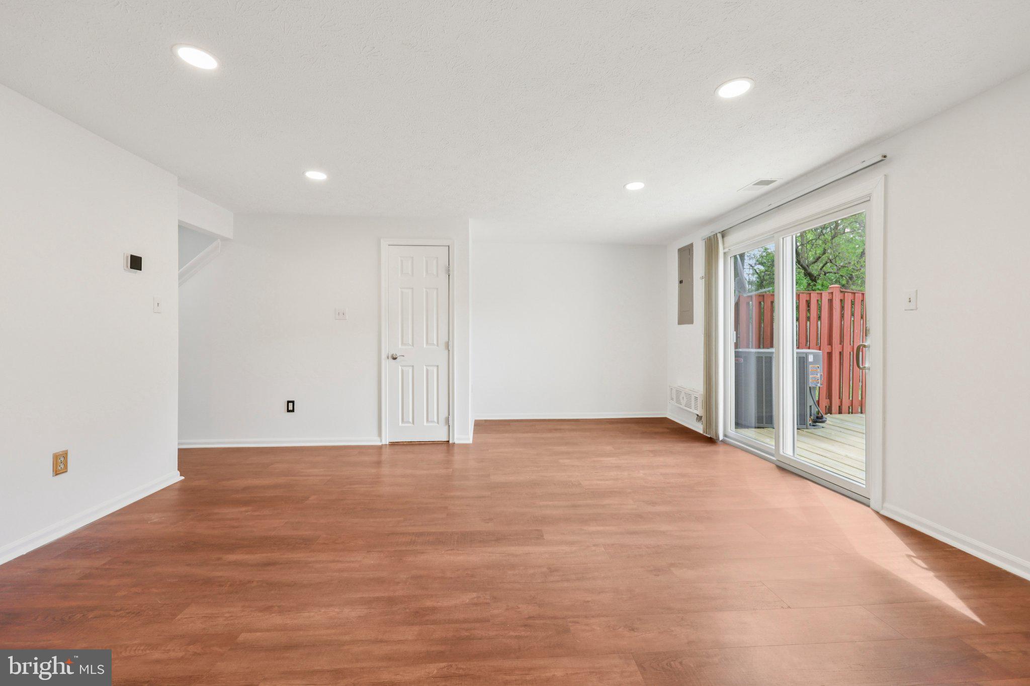 STONE CROSSING - Residential