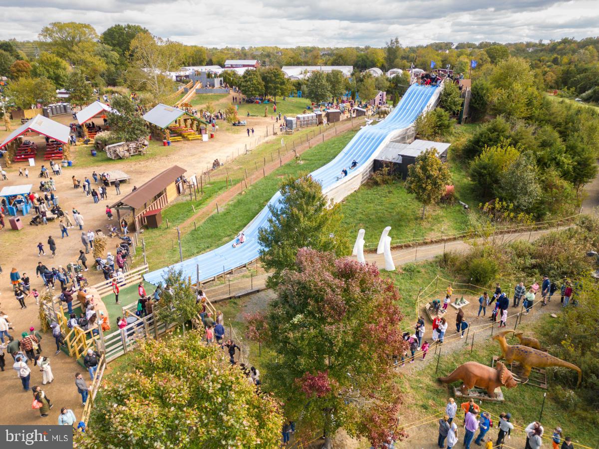 STONE CROSSING - Residential