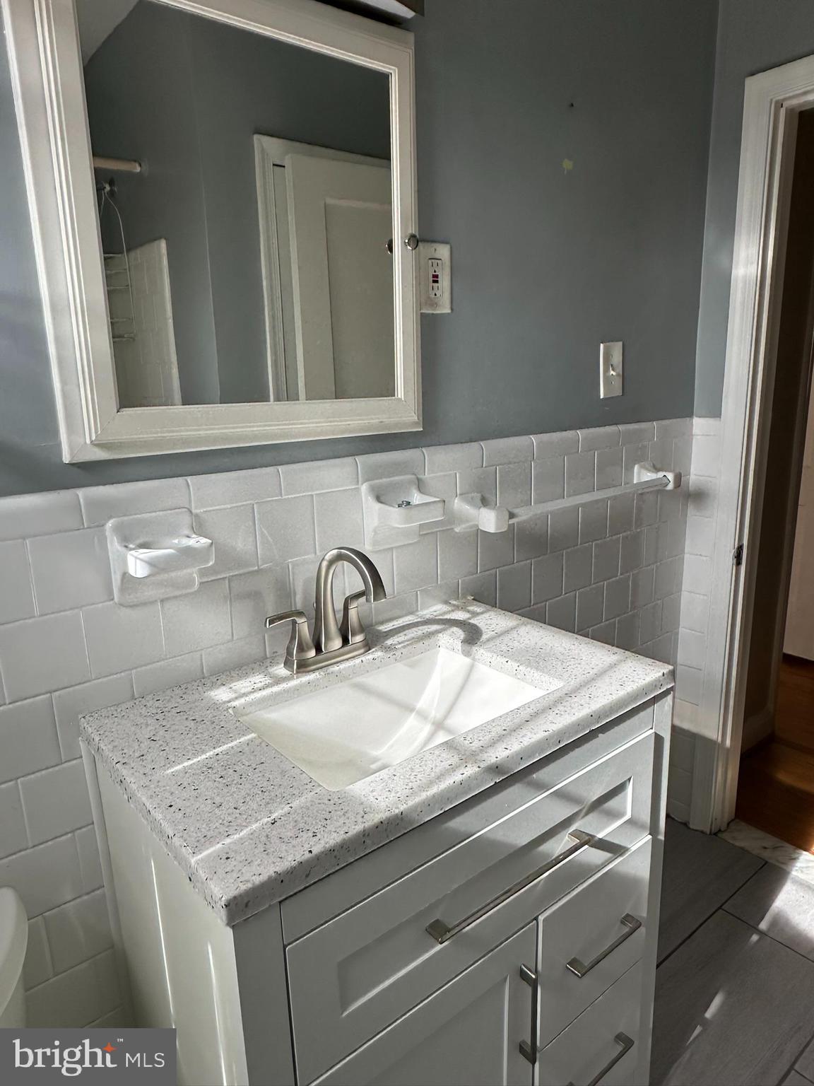 LOCH RAVEN MANOR - Residential Lease