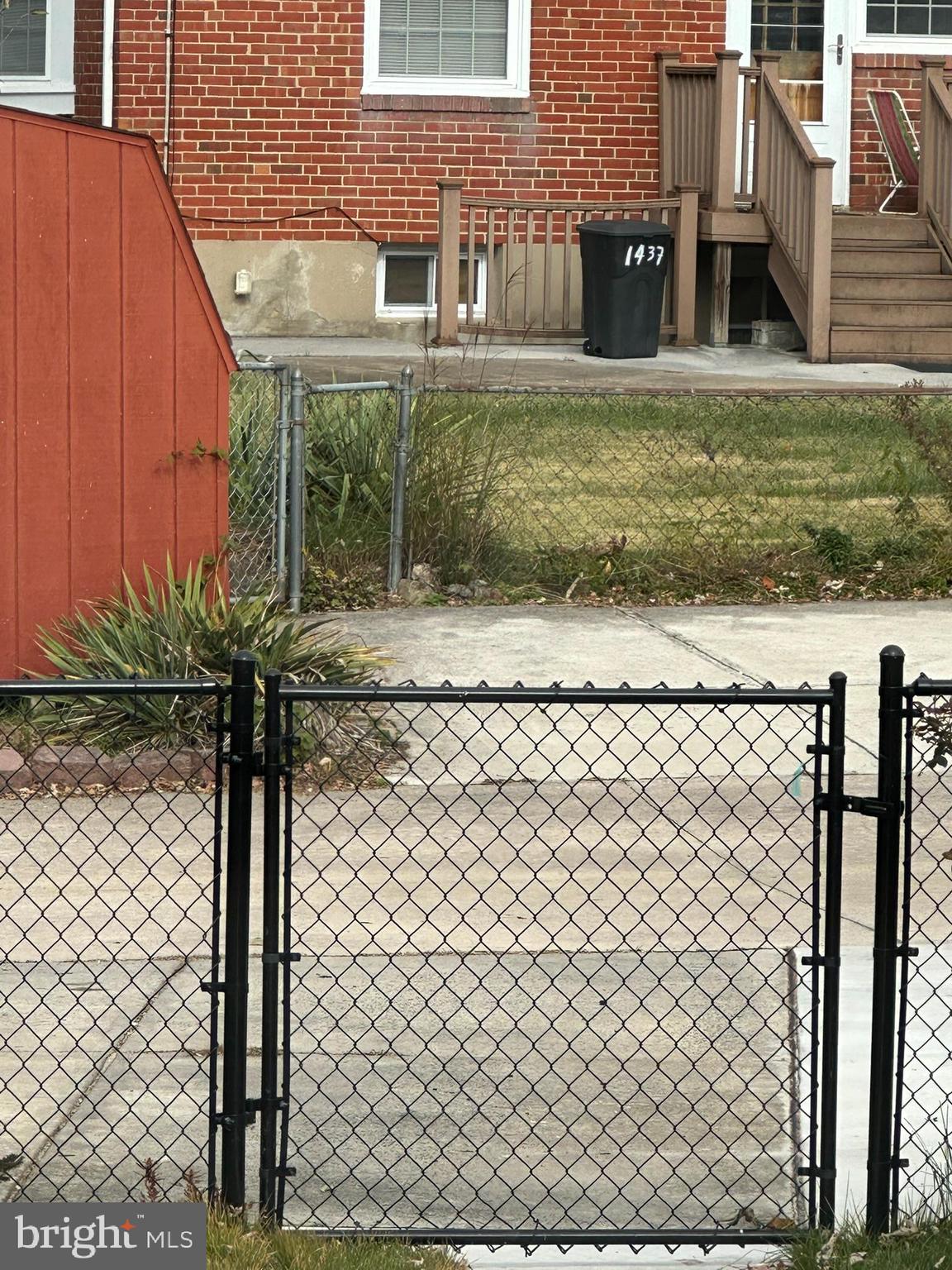 LOCH RAVEN MANOR - Residential Lease