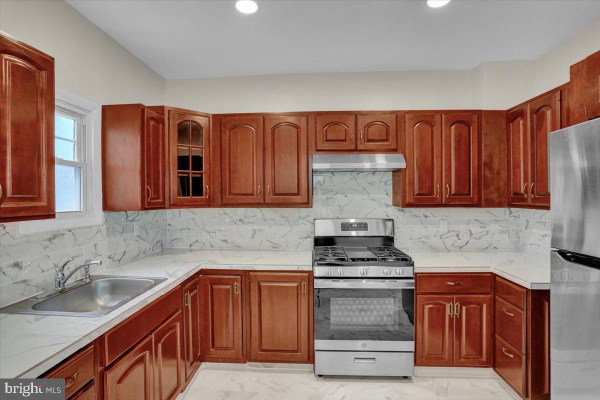 NORTHEAST READING - Residential