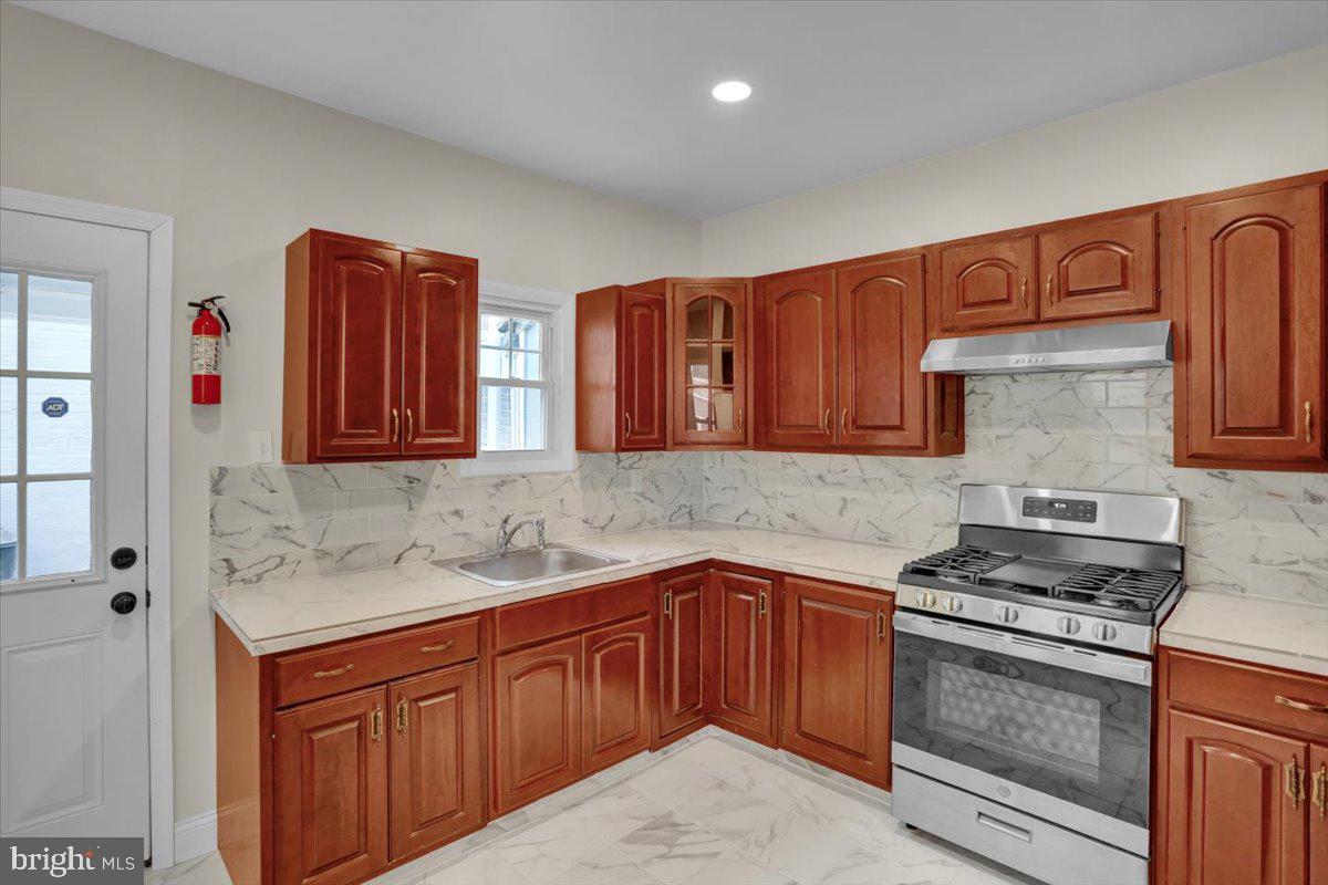 NORTHEAST READING - Residential