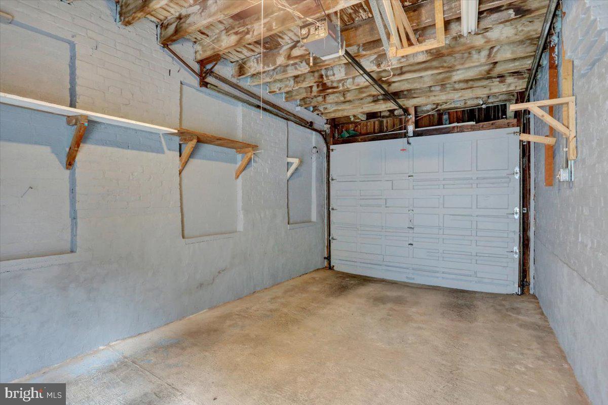 NORTHEAST READING - Residential