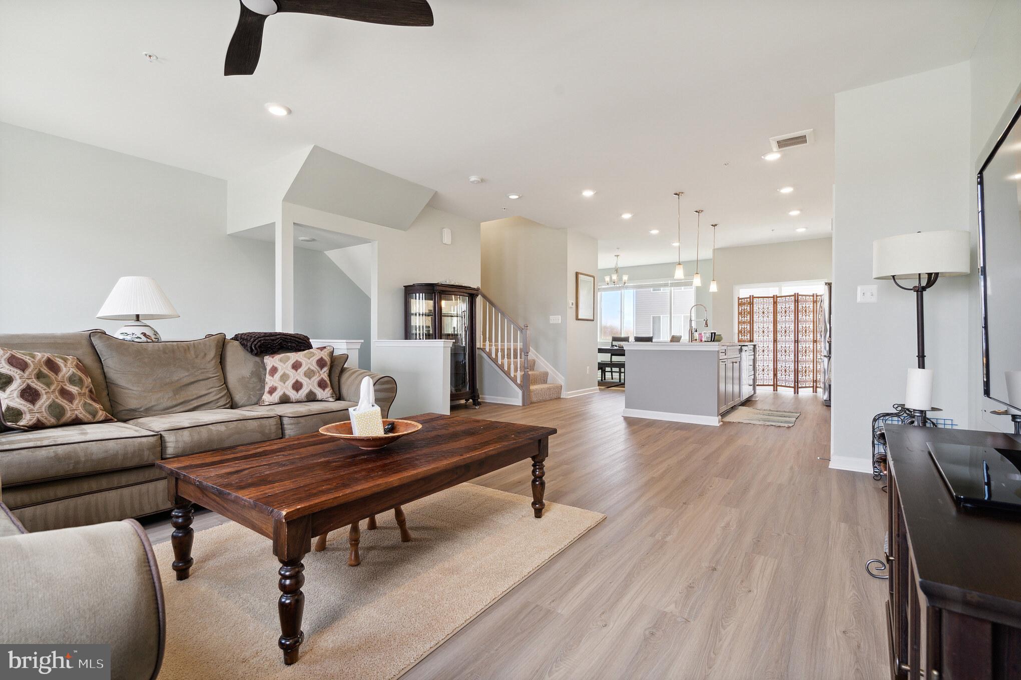 ELLENDALE - Residential Lease