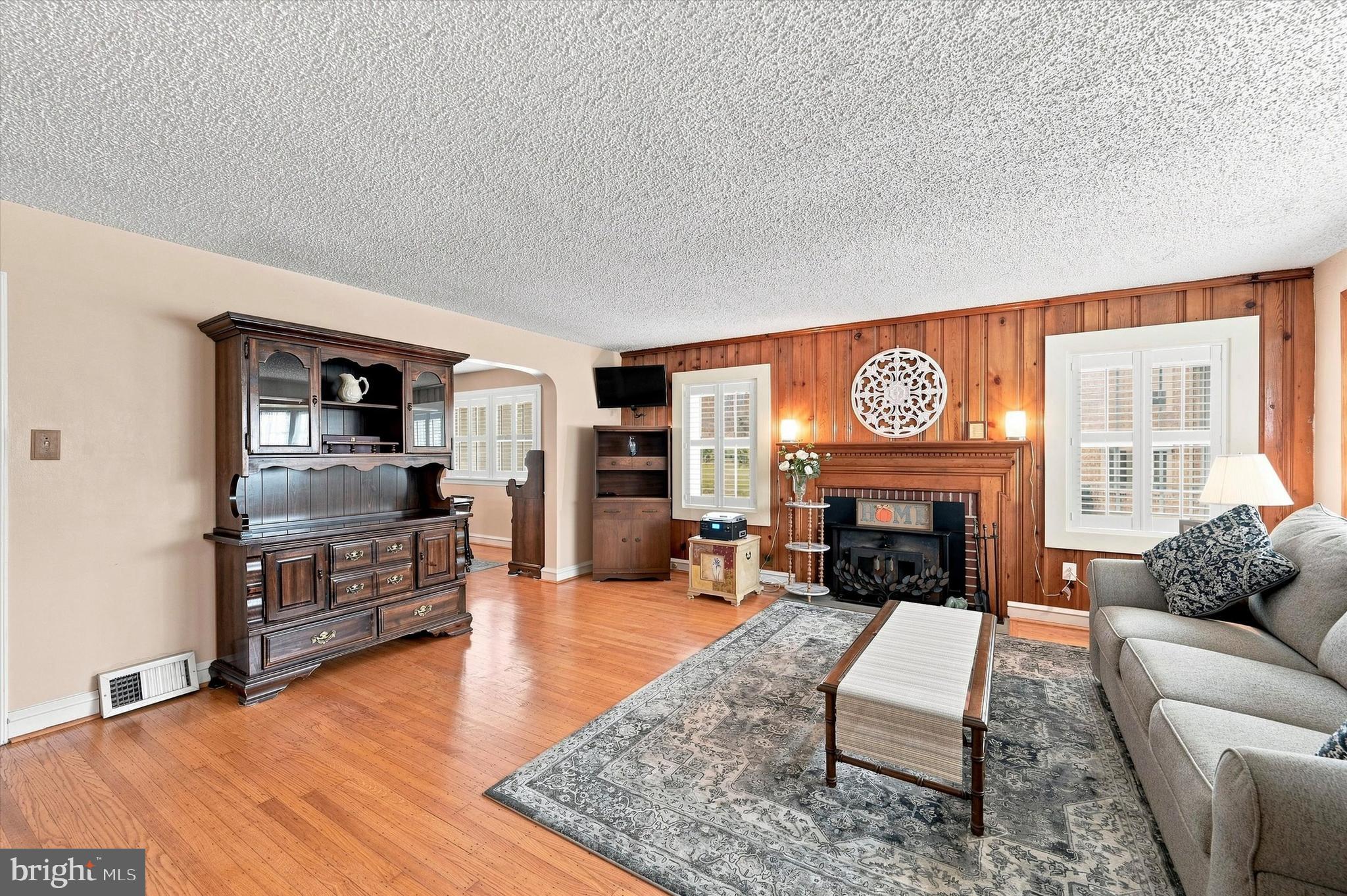 103 LOMBARDY DRIVE