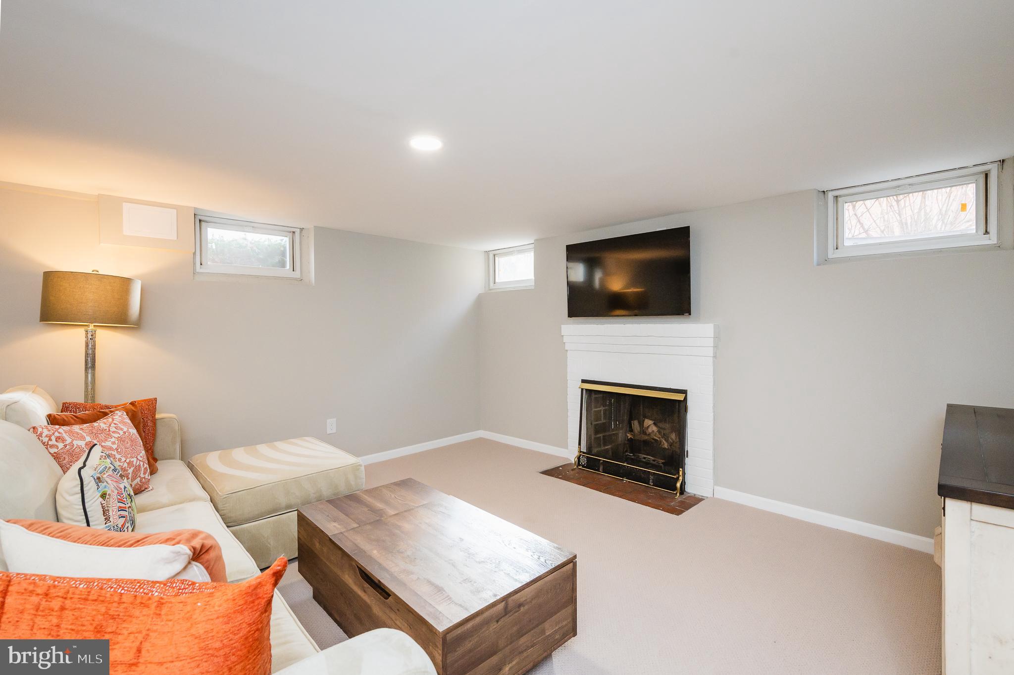 LOCH RAVEN MANOR - Residential