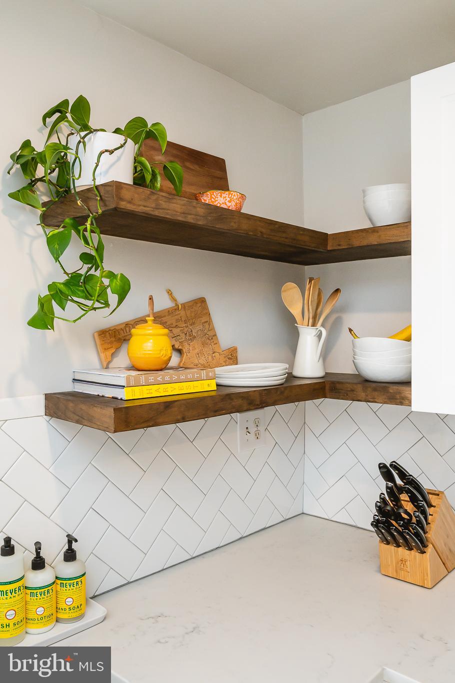 LOCH RAVEN MANOR - Residential