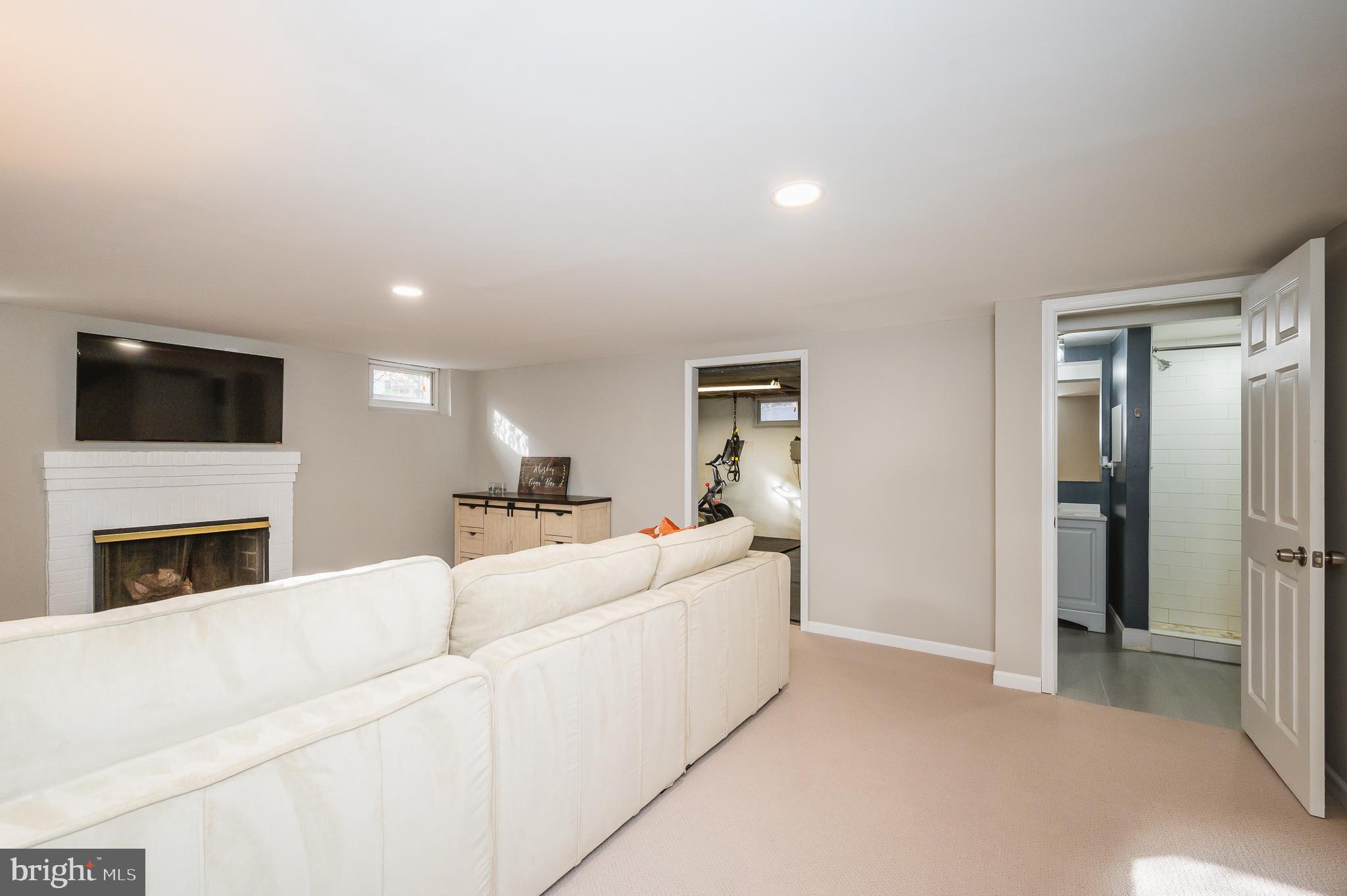 LOCH RAVEN MANOR - Residential