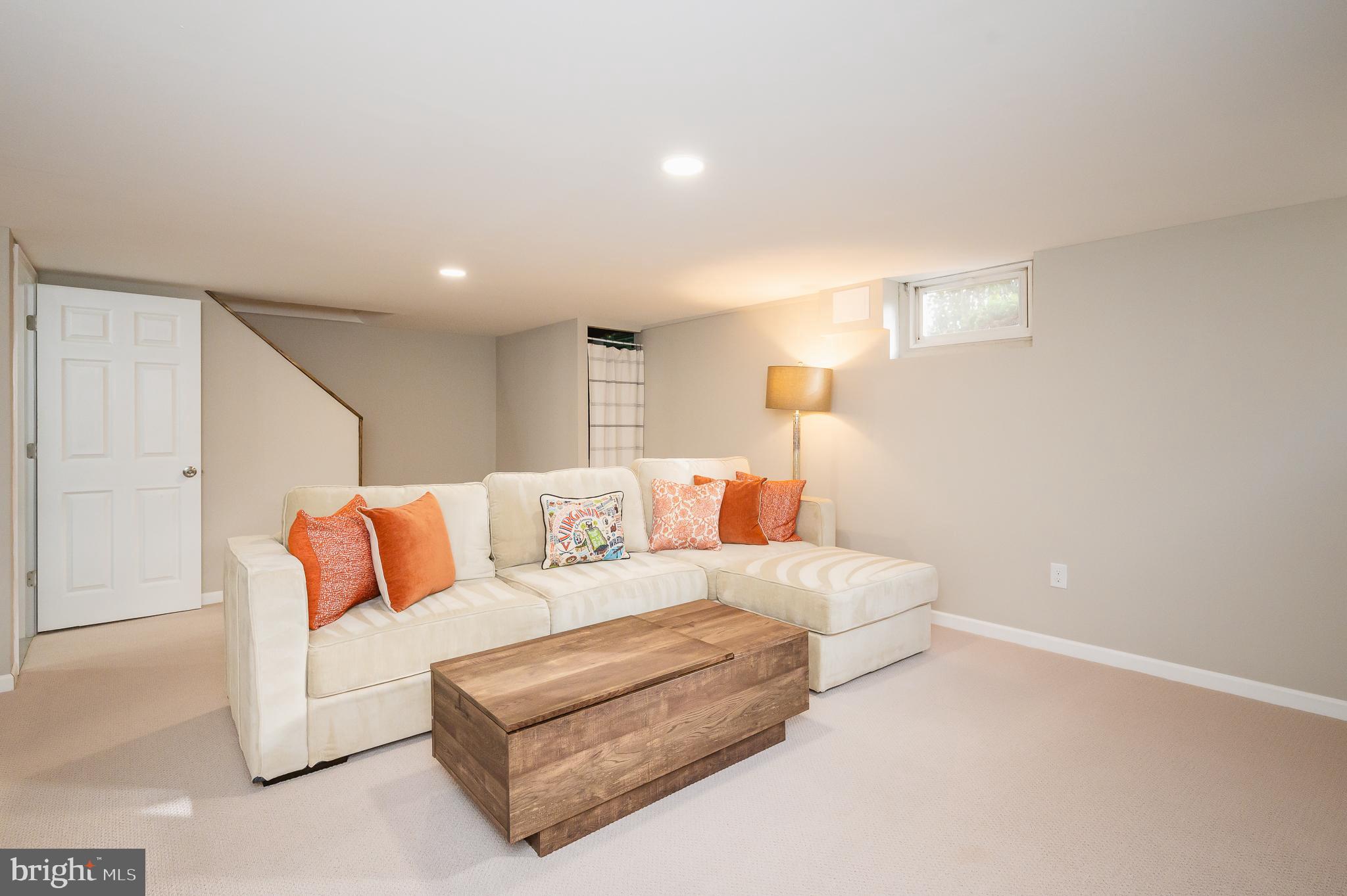 LOCH RAVEN MANOR - Residential