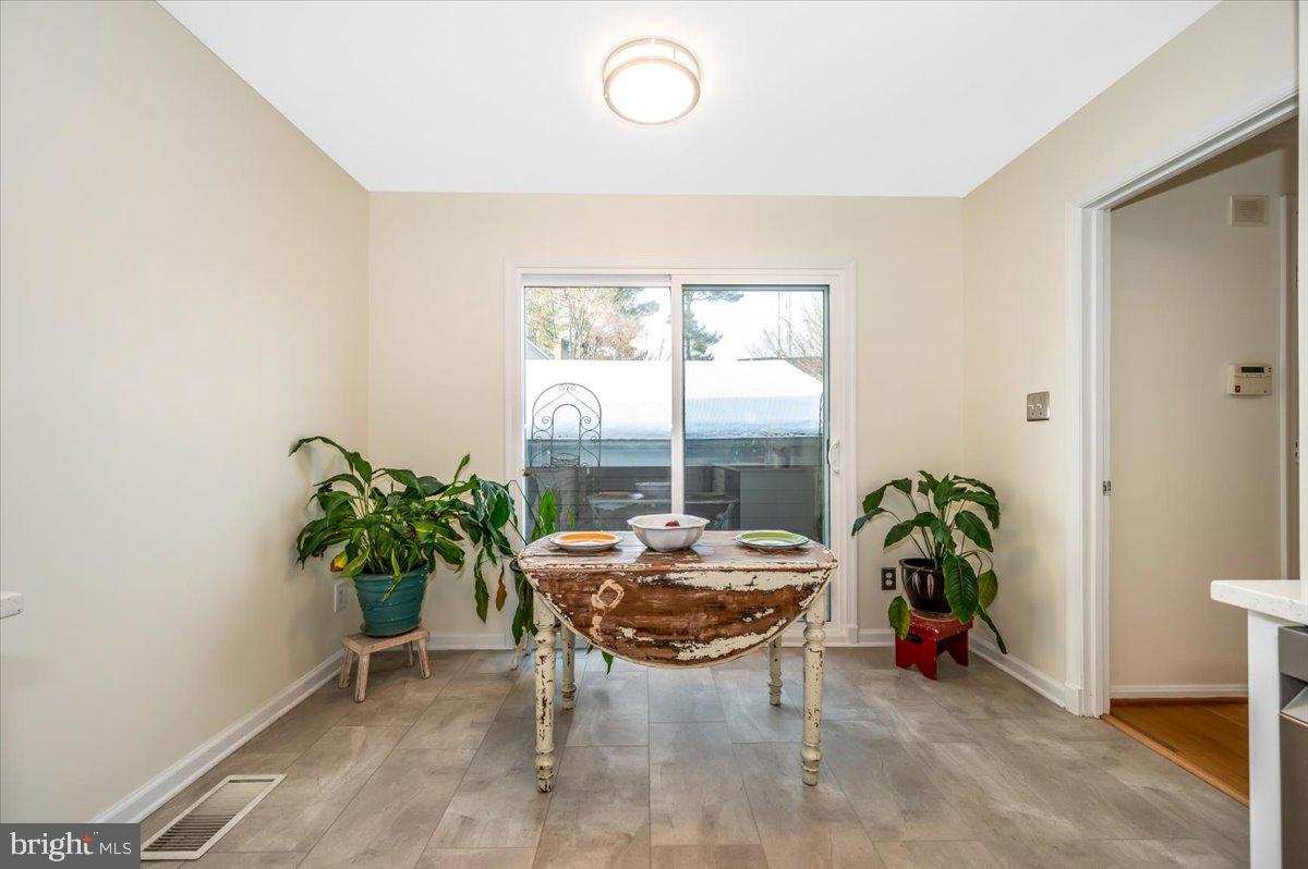 FAIRWAY ISLAND - Residential