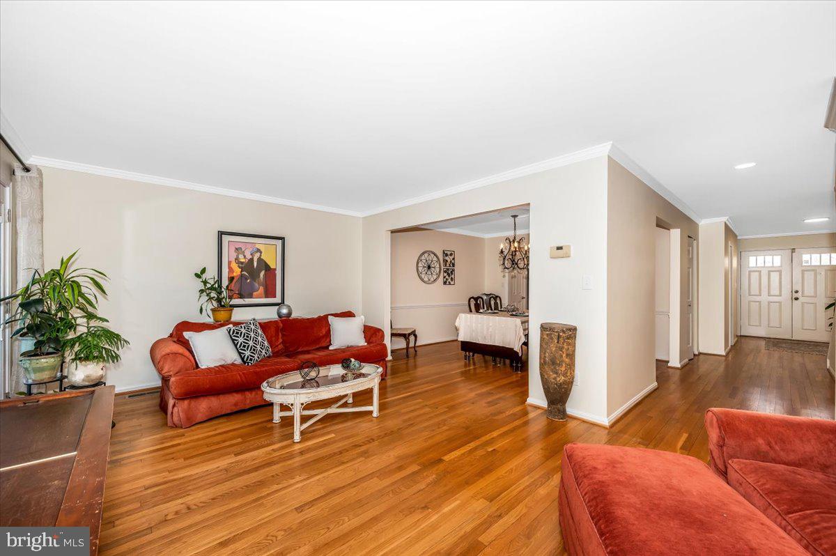 FAIRWAY ISLAND - Residential