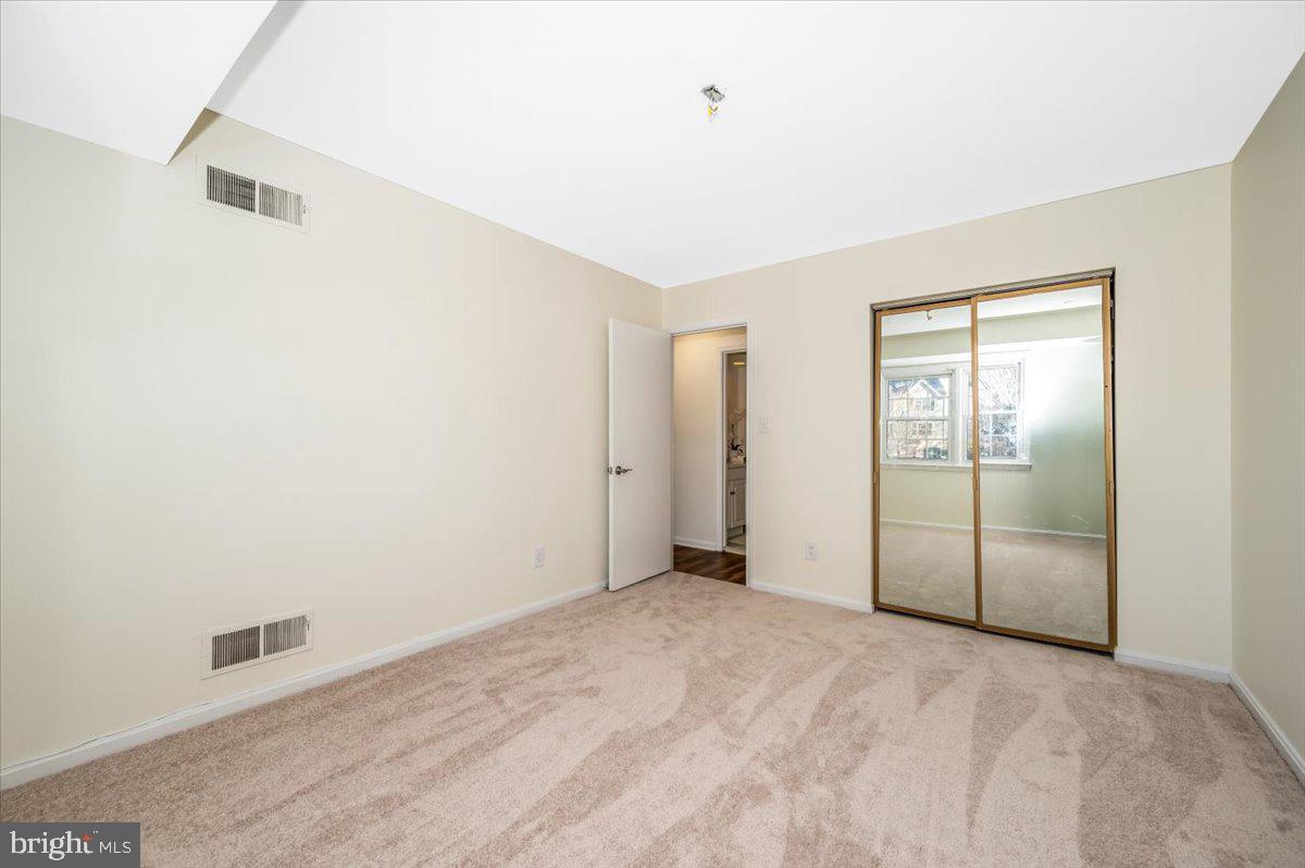 FAIRWAY ISLAND - Residential