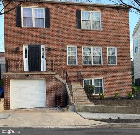 Photo of 3320 Oxon Run Road SE, WASHINGTON, DC 20032 (MLS # DCDC2249500)