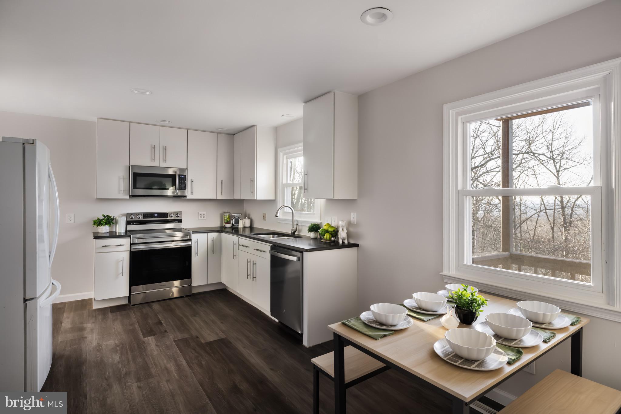 SHANNONDALE - Residential