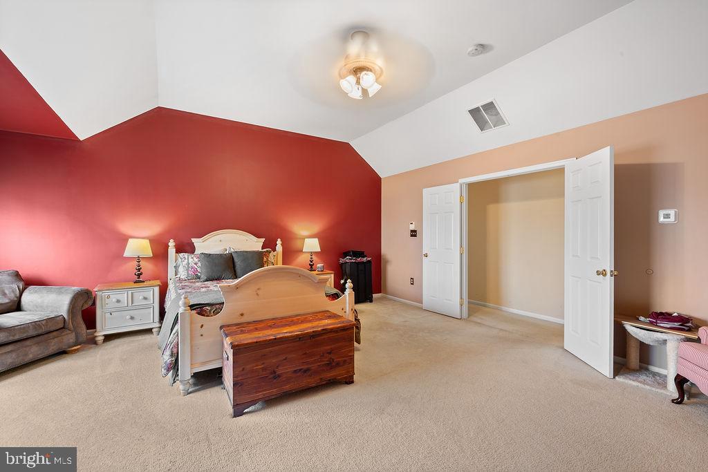 HANOVER HUNT - Residential