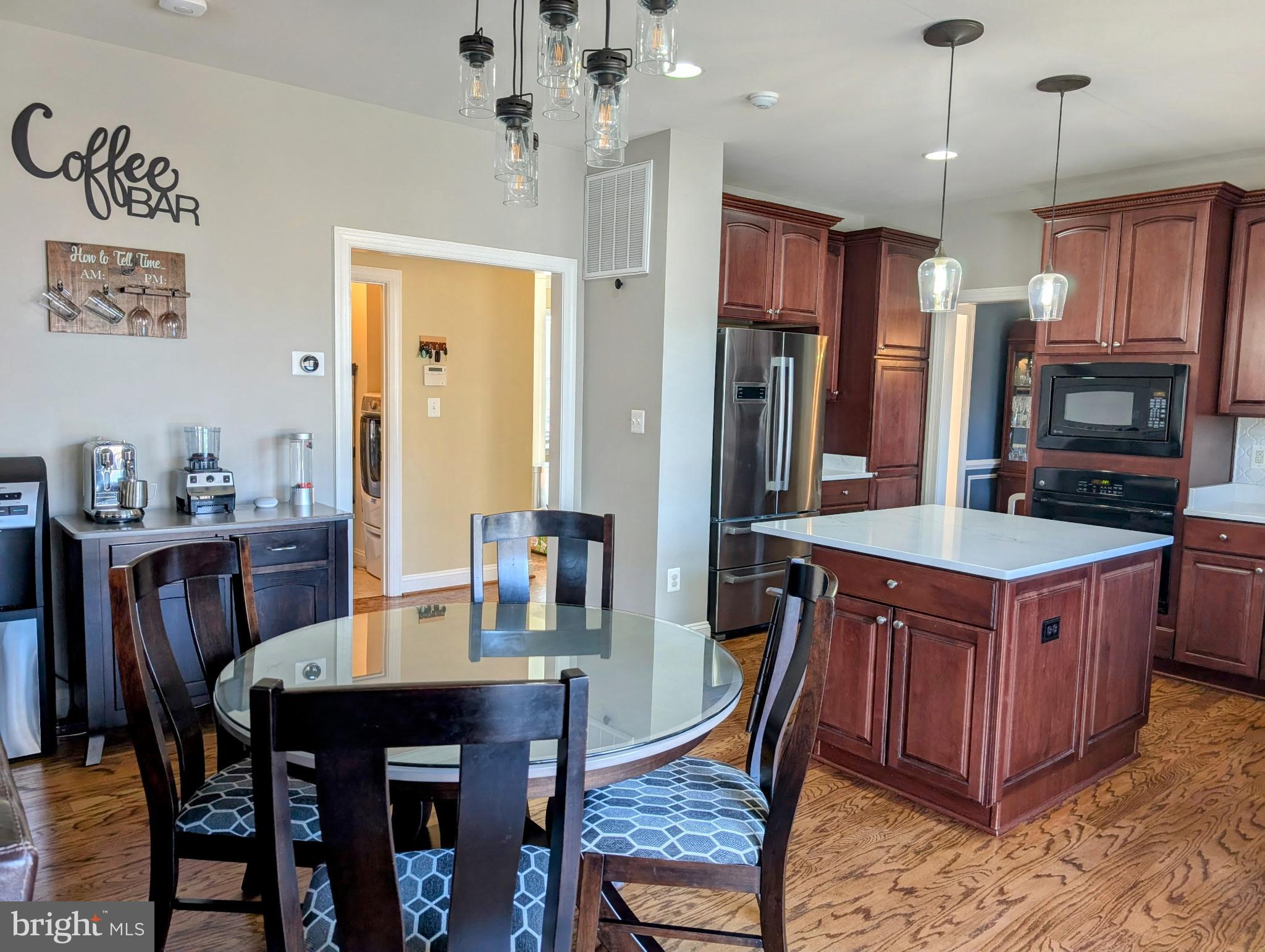 LEONARDS GRANT - Residential