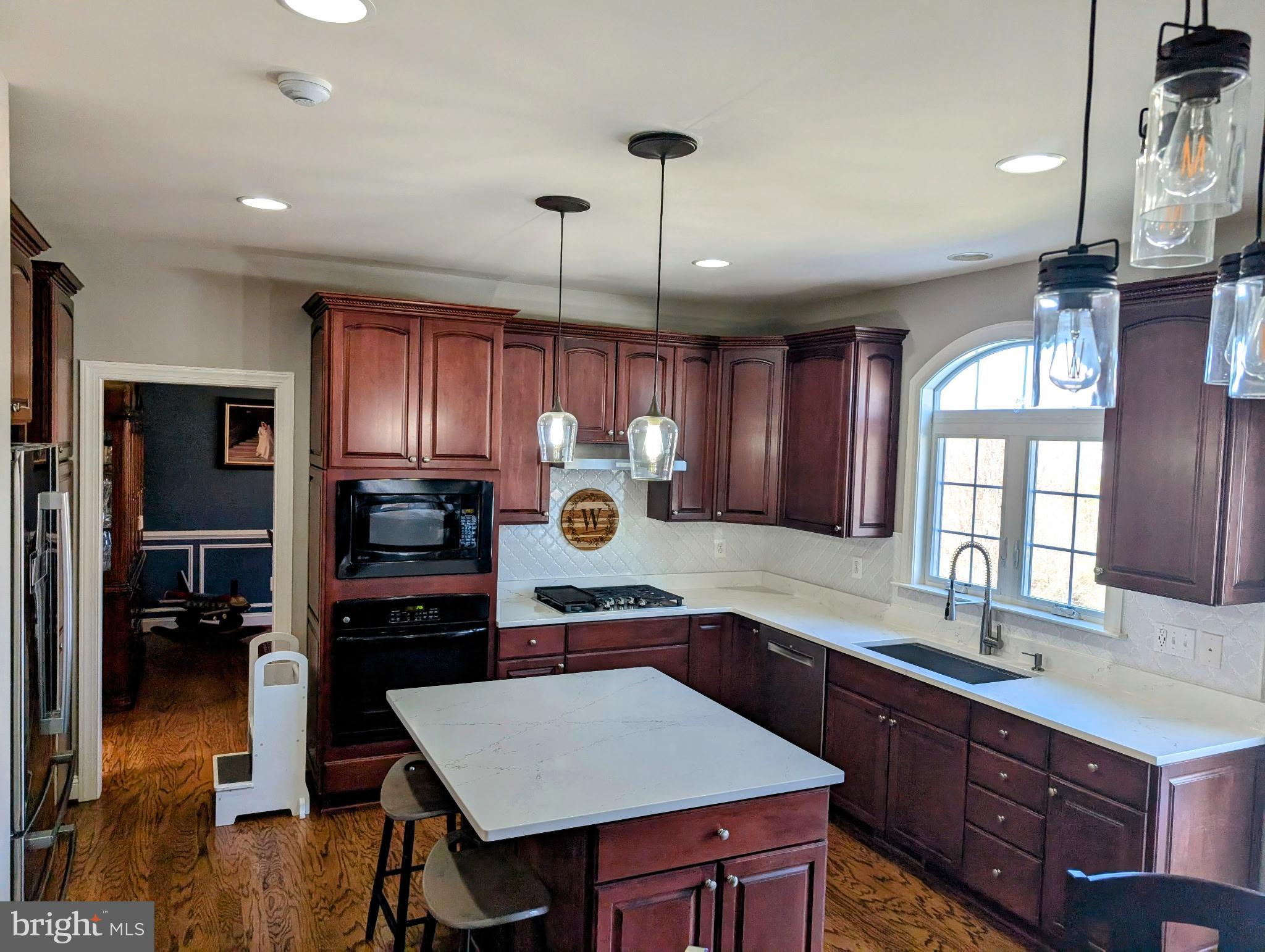 LEONARDS GRANT - Residential