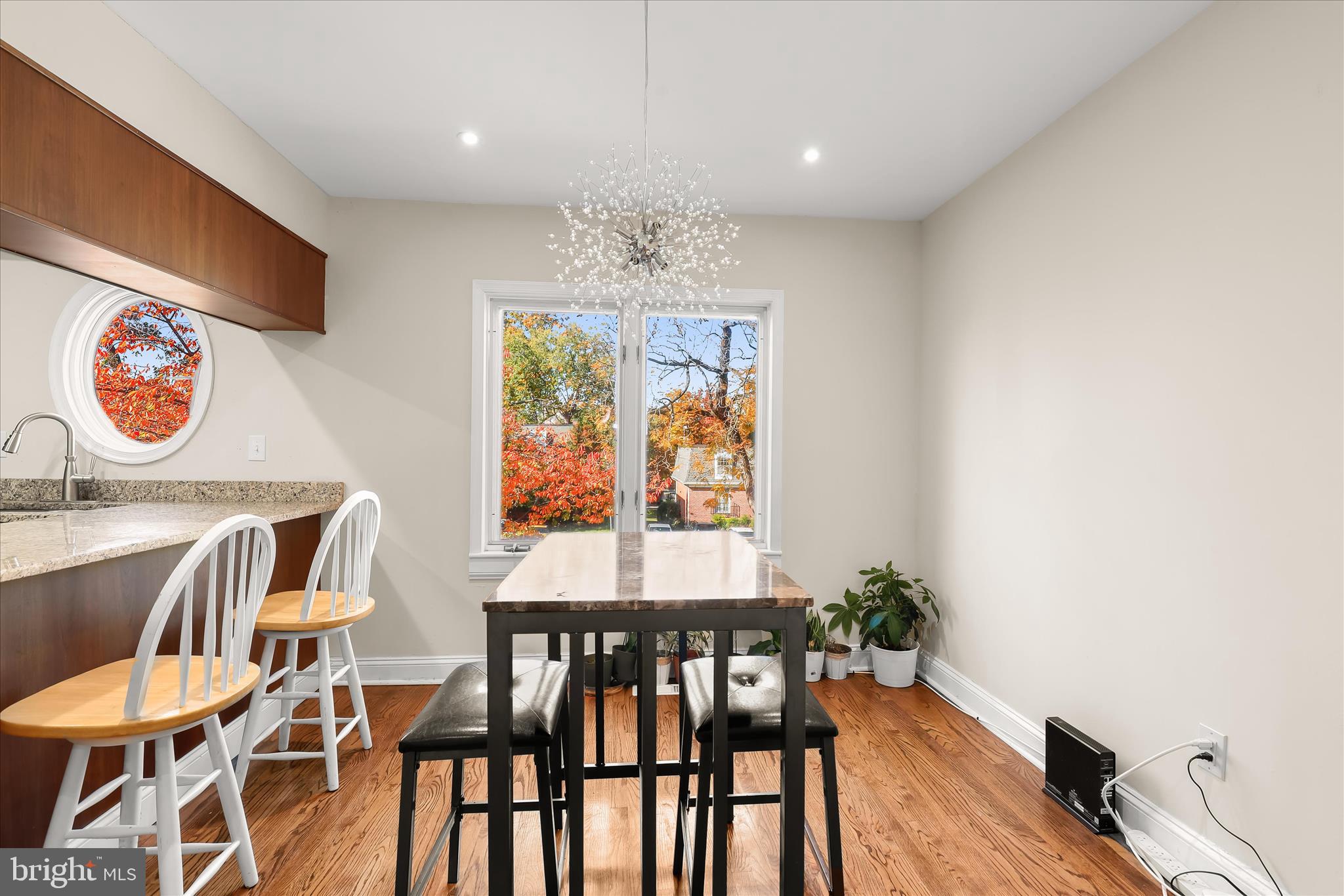 HOMELAND SOUTHWAY - Residential