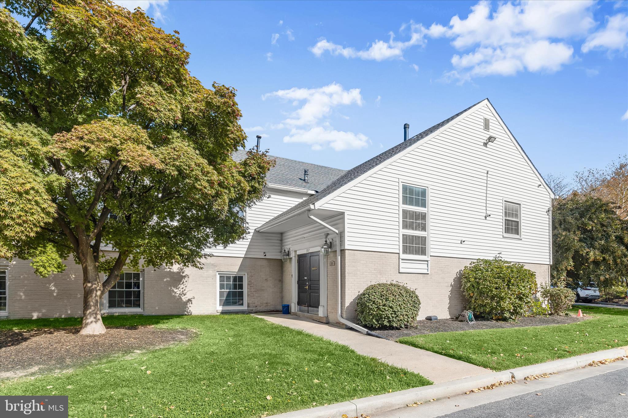 HOMELAND SOUTHWAY - Residential