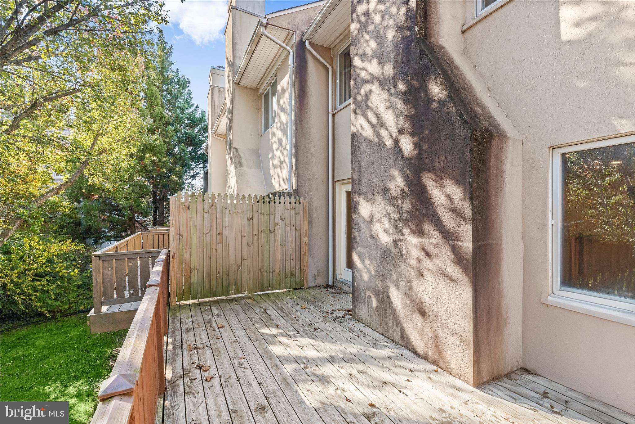 HOMELAND SOUTHWAY - Residential