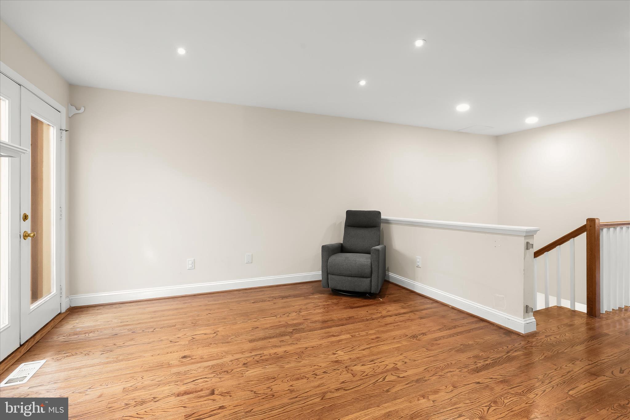 HOMELAND SOUTHWAY - Residential