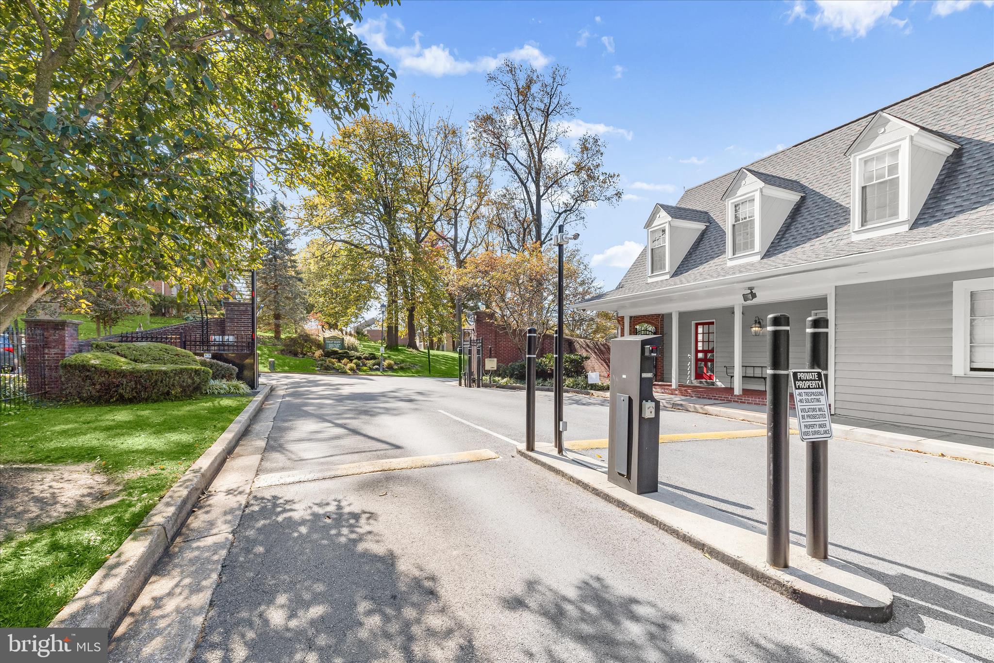 HOMELAND SOUTHWAY - Residential