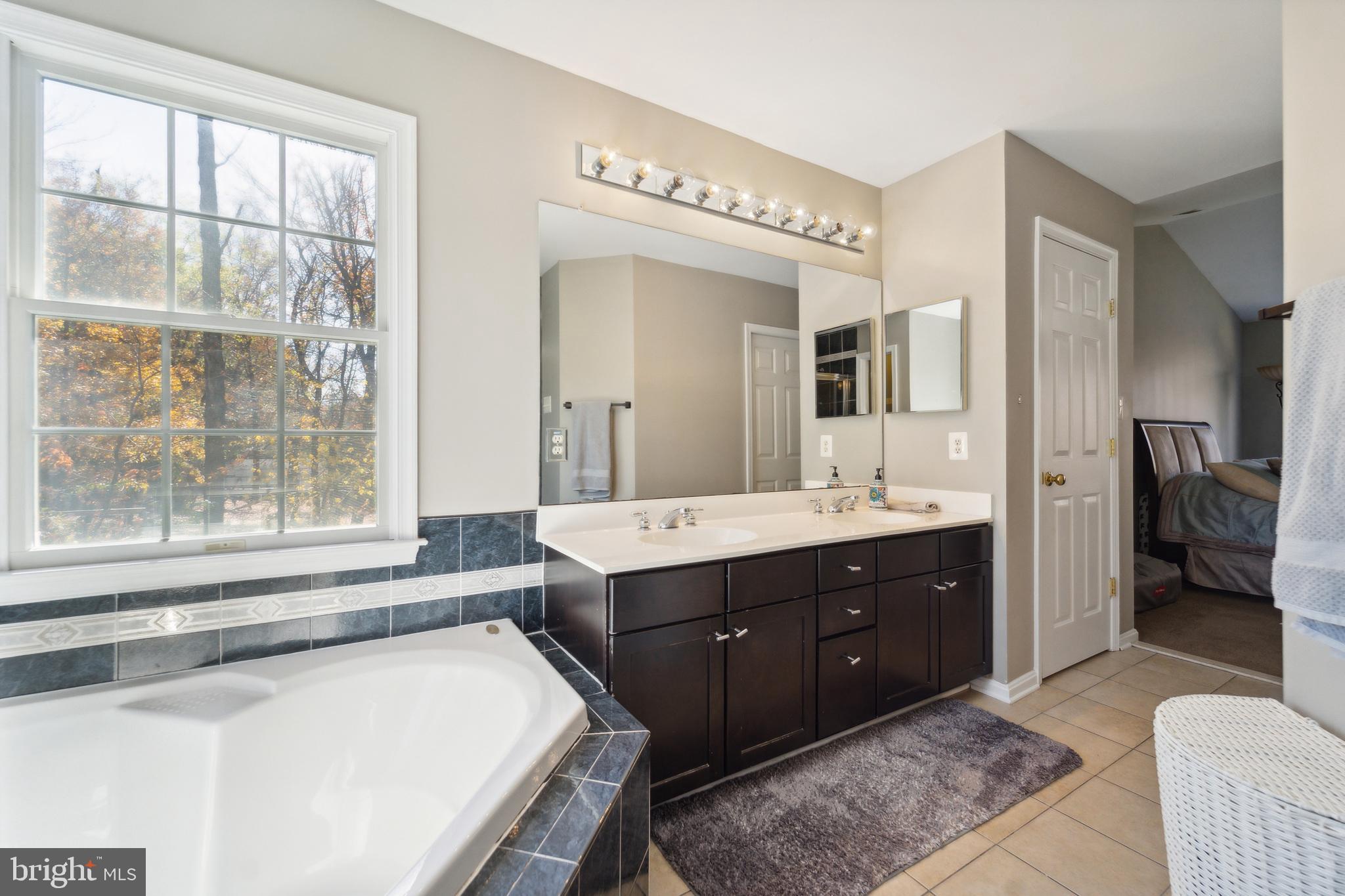 WEST OAK FIELDS - Residential