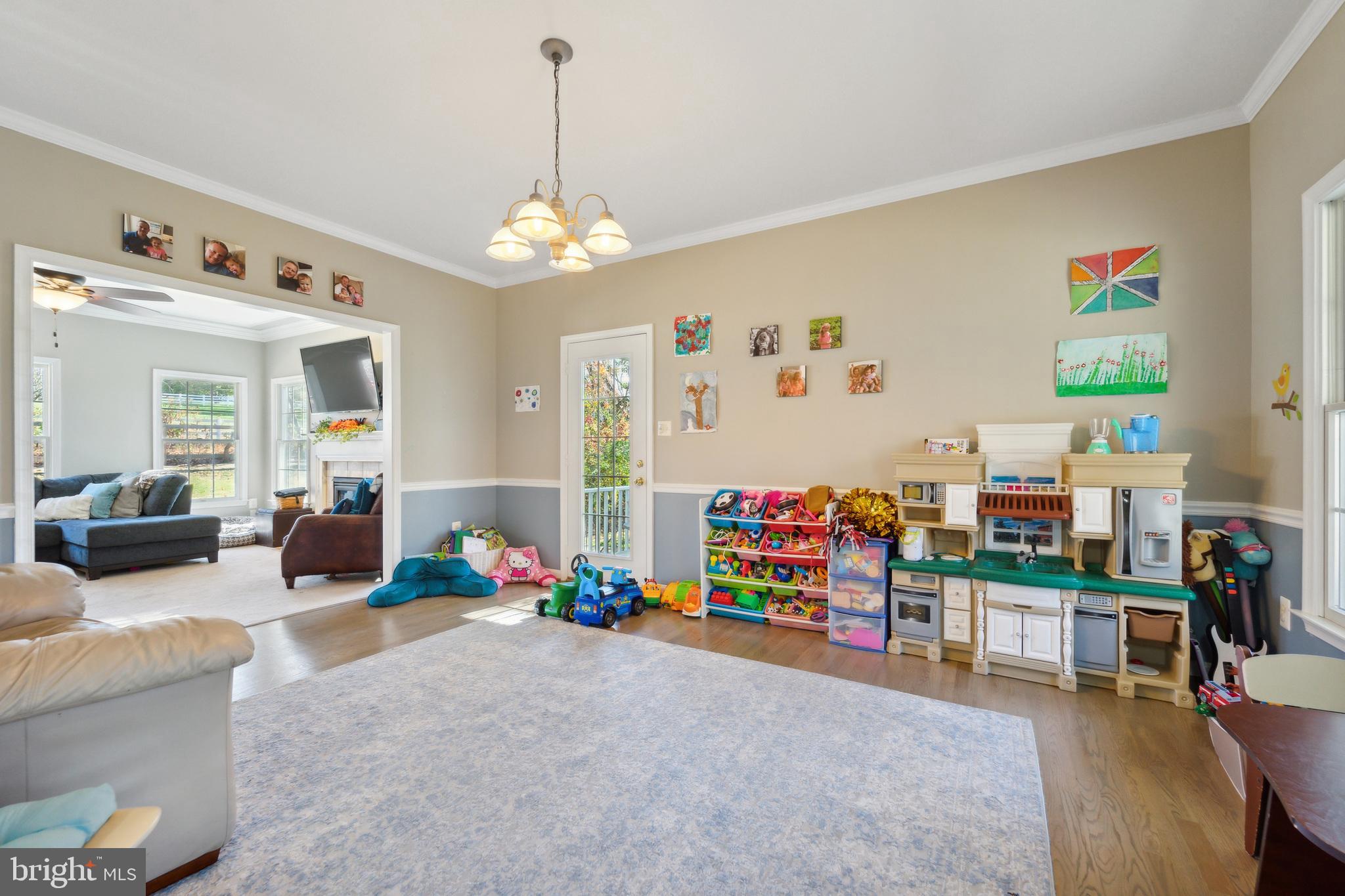 WEST OAK FIELDS - Residential