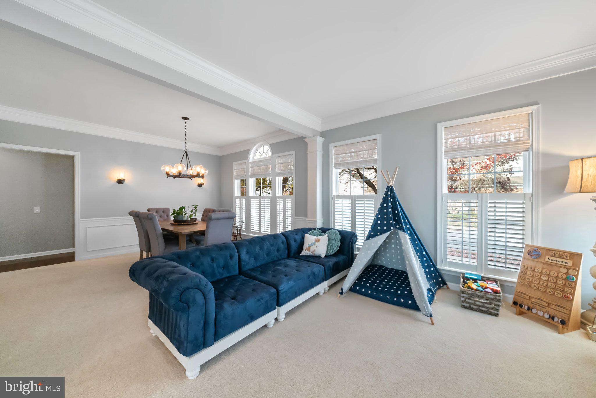 WINDSOR RIDGE - Residential
