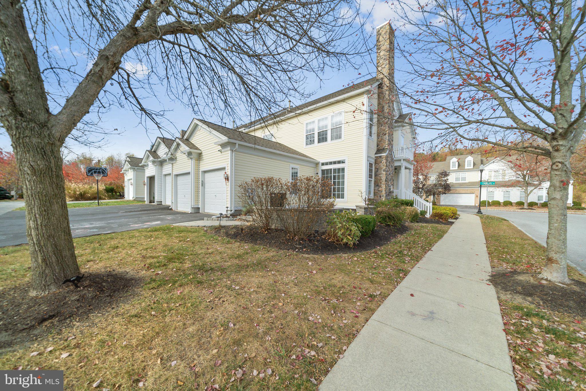 WINDSOR RIDGE - Residential