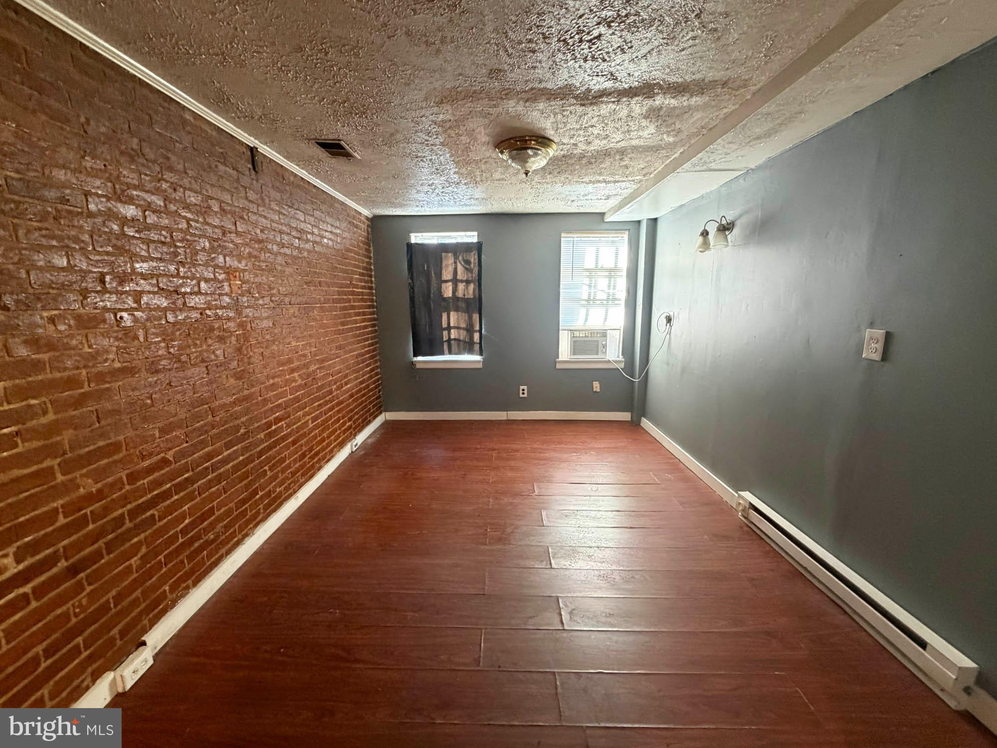 SETON HILL - Residential