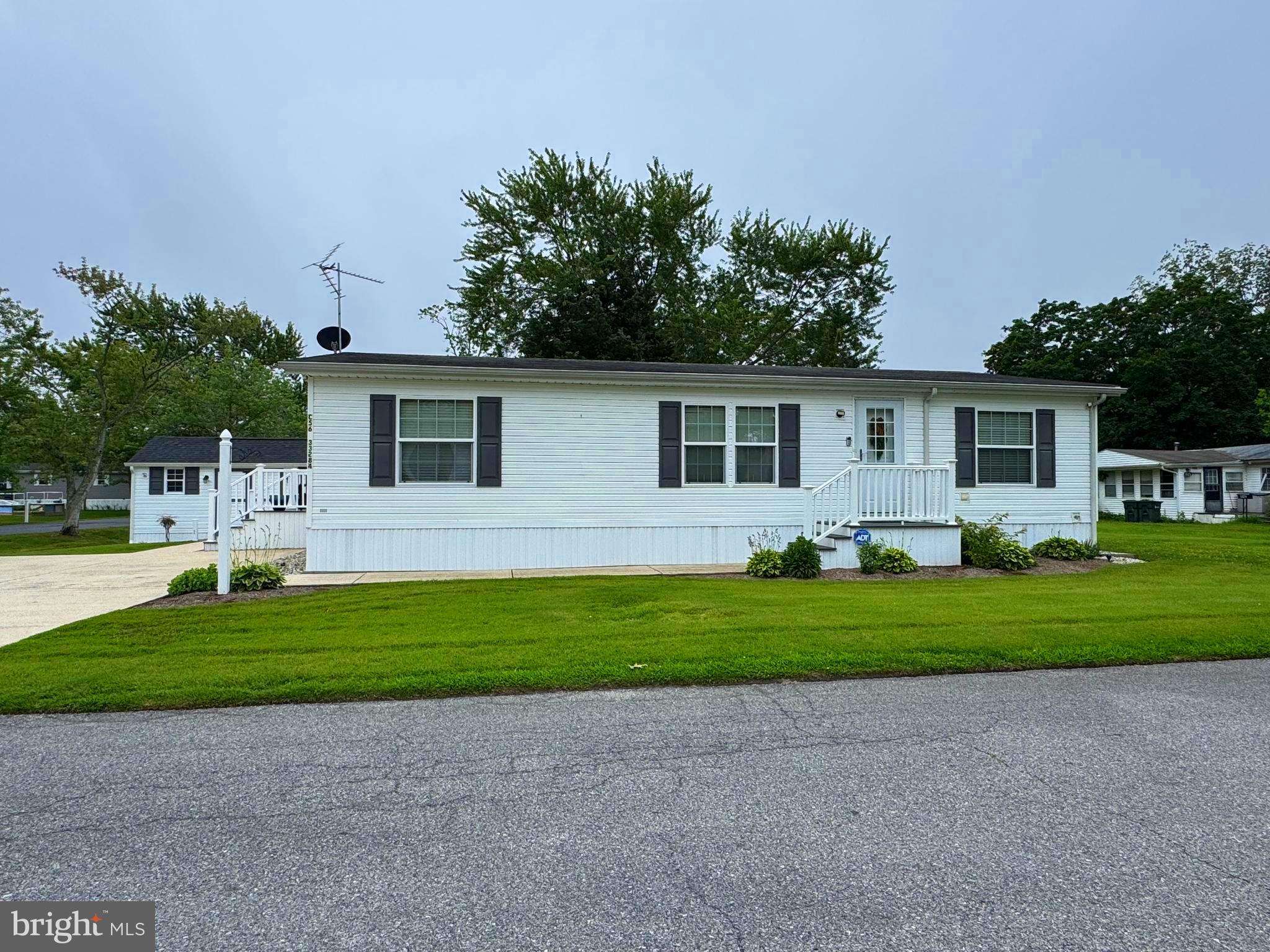 33284 LIGHTHOUSE COURT 49737